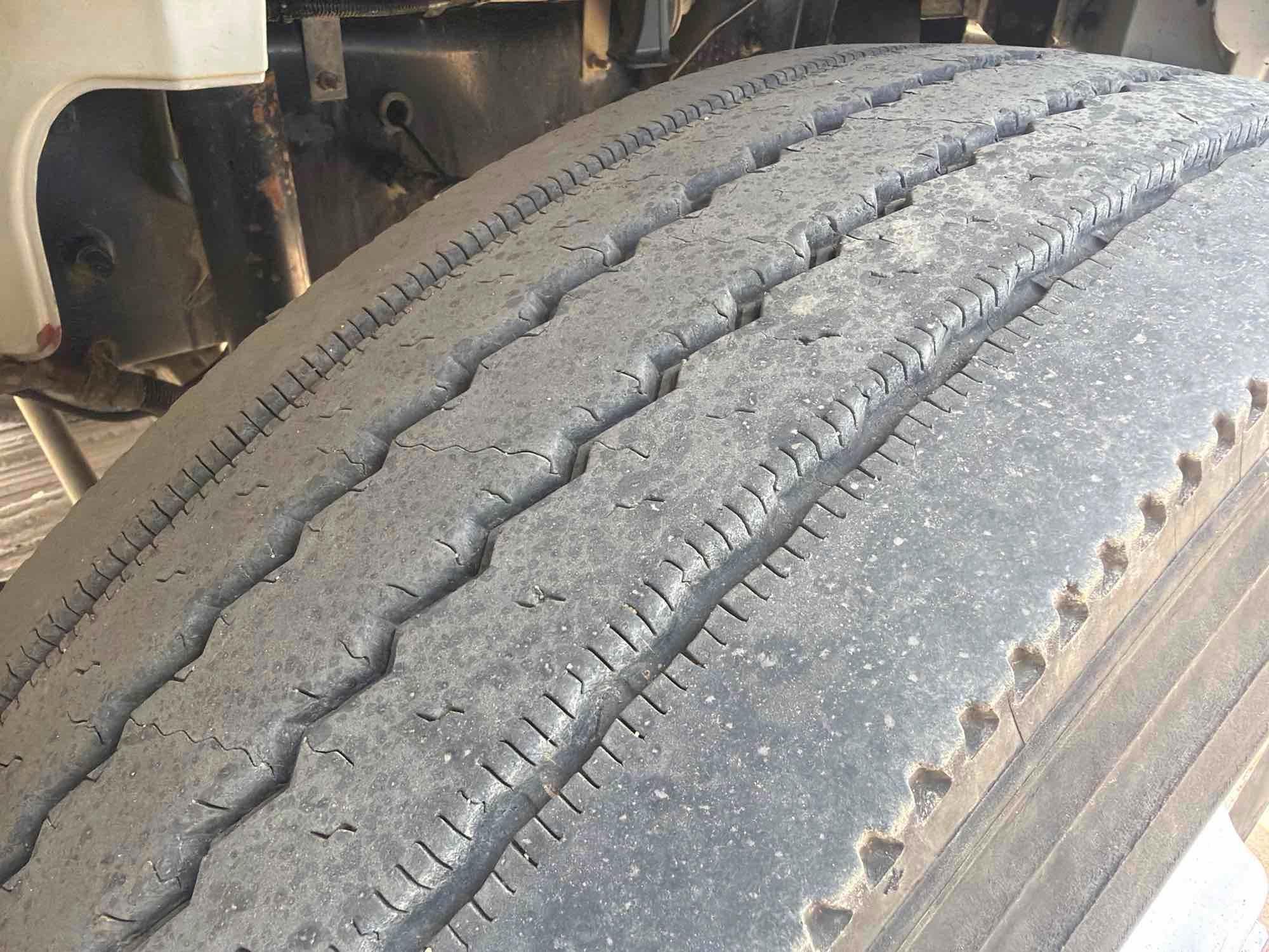 2004 Sterling ACTERRA