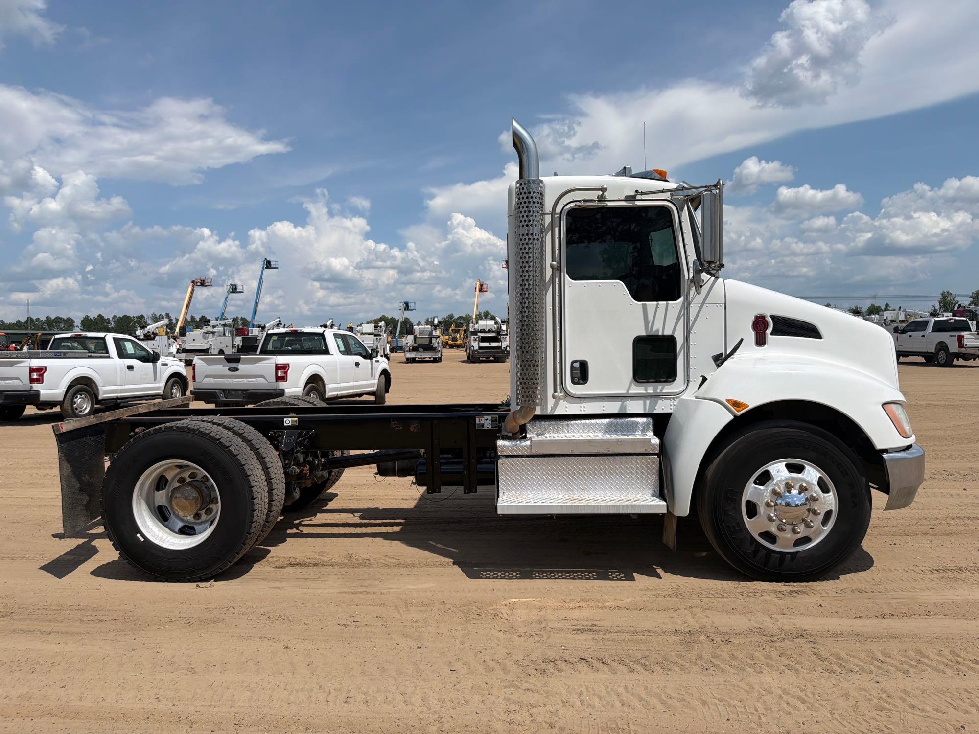 2018 Kenworth T270