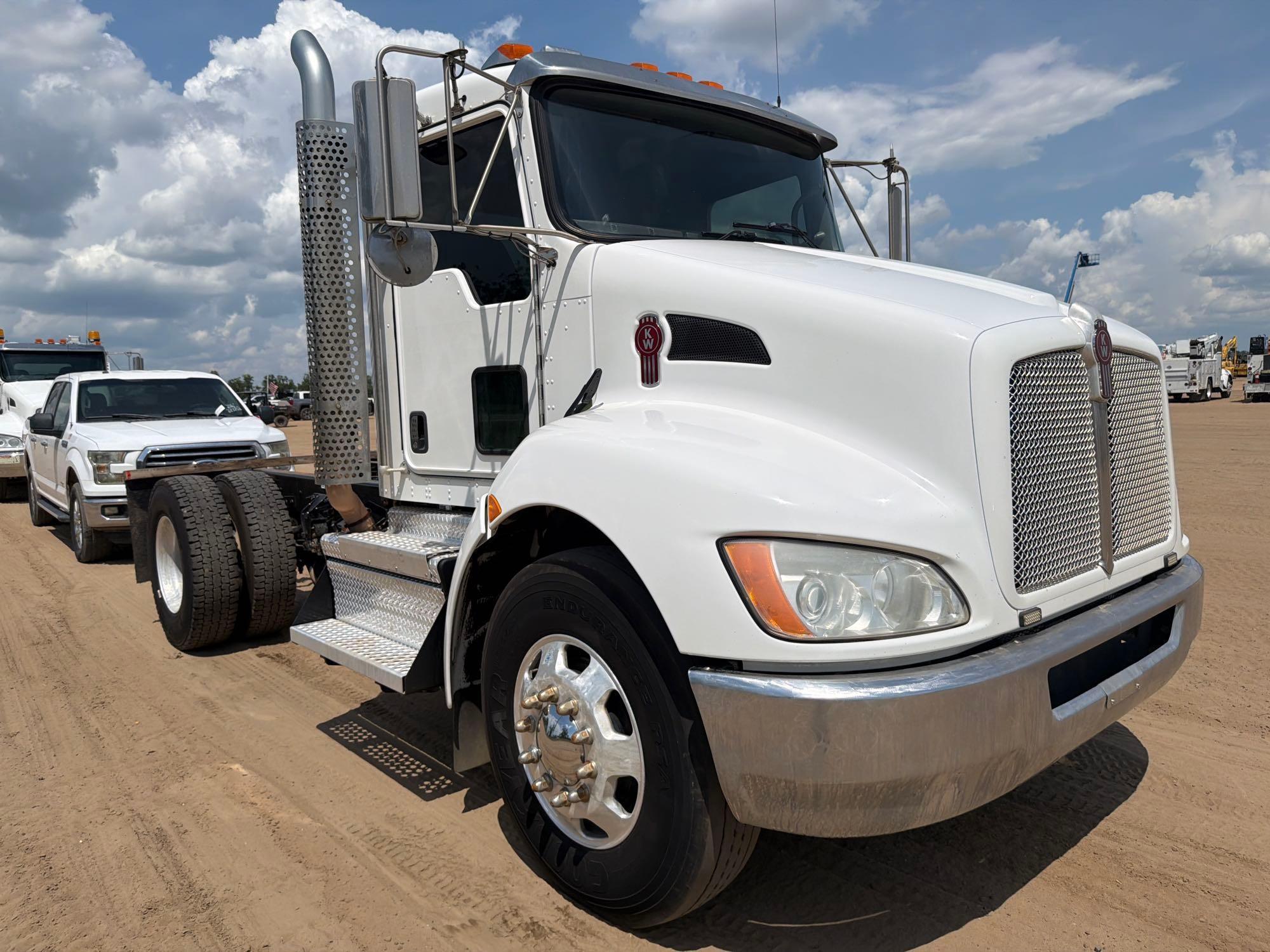 2017 Kenworth T370