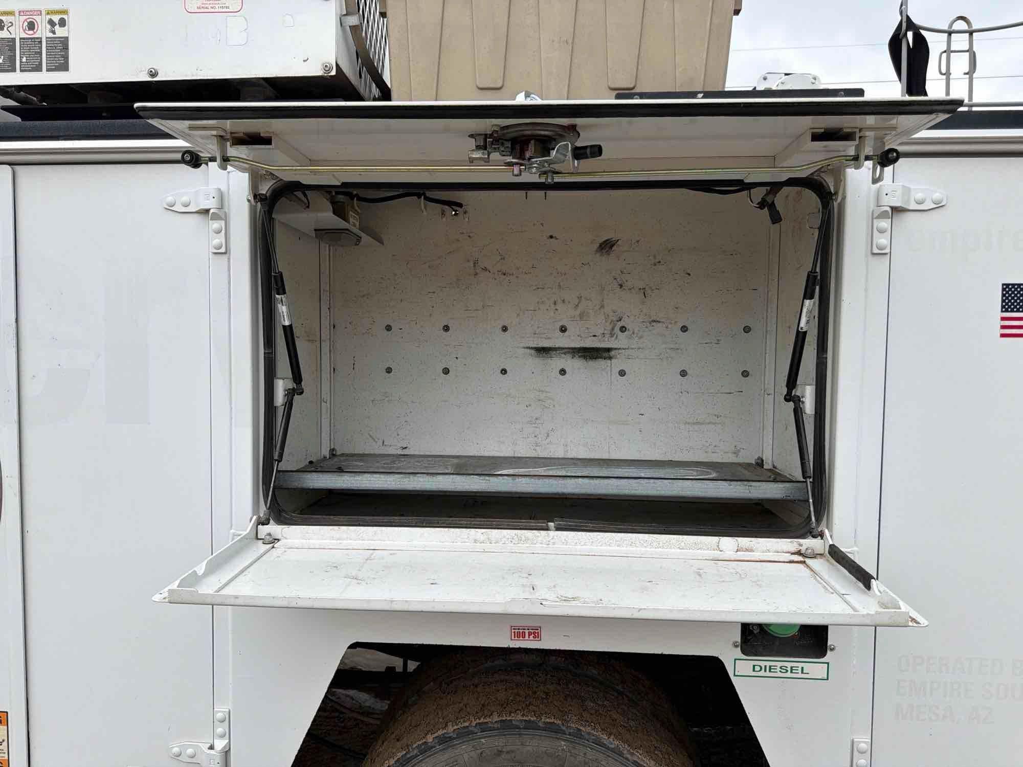 Ford F550XL