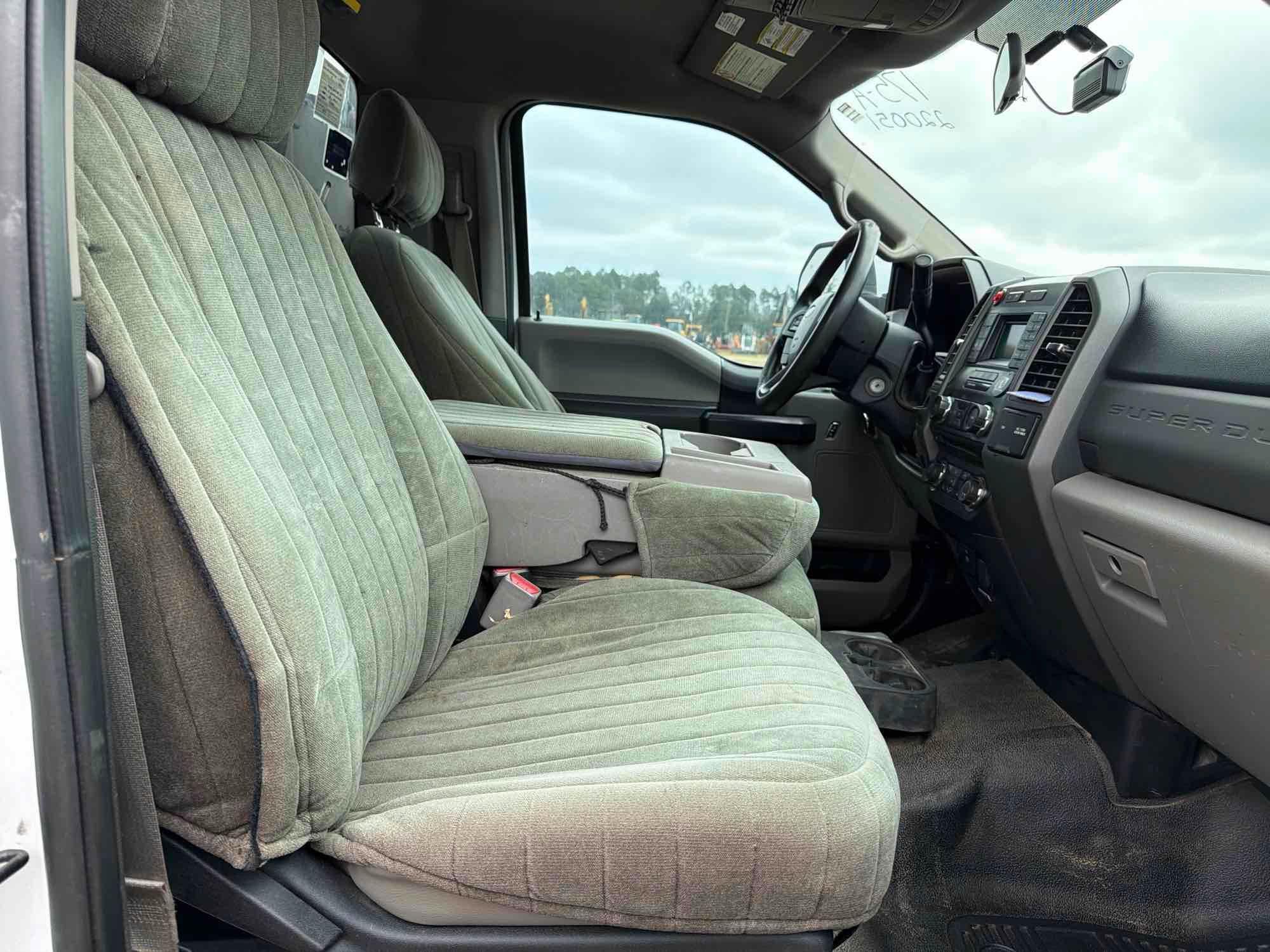 Ford F550XL