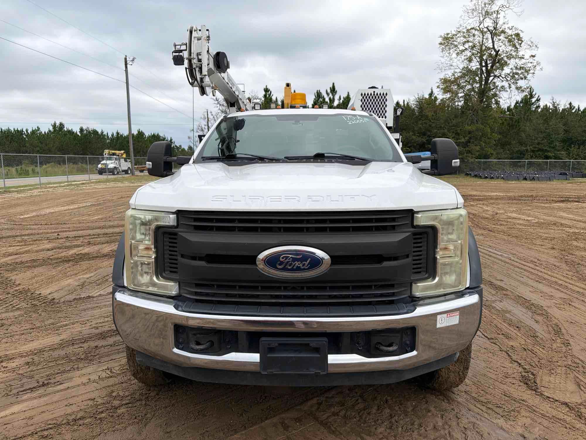 Ford F550XL