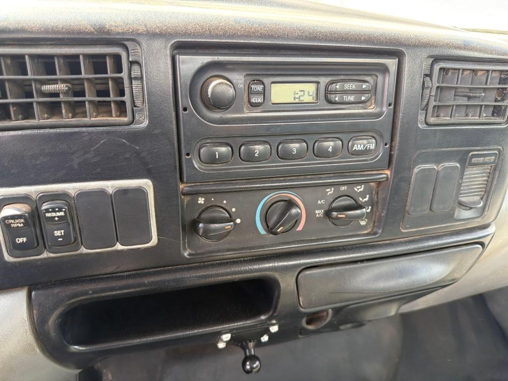 2006 Ford F650XL