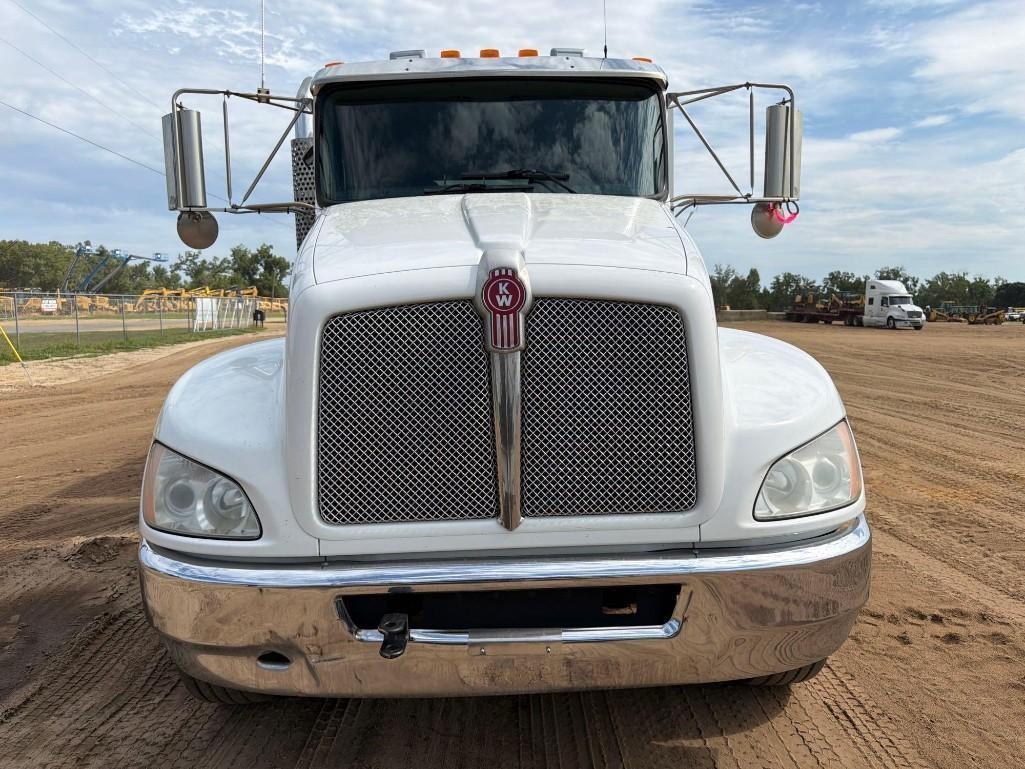 Kenworth T370