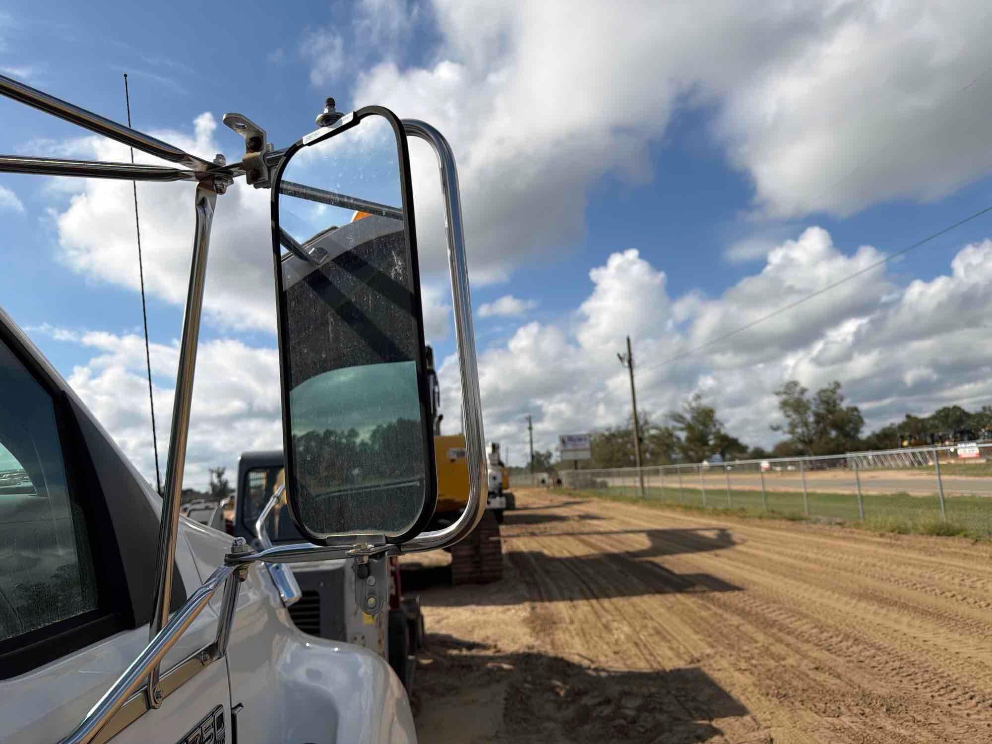 2010 Ford F750XL