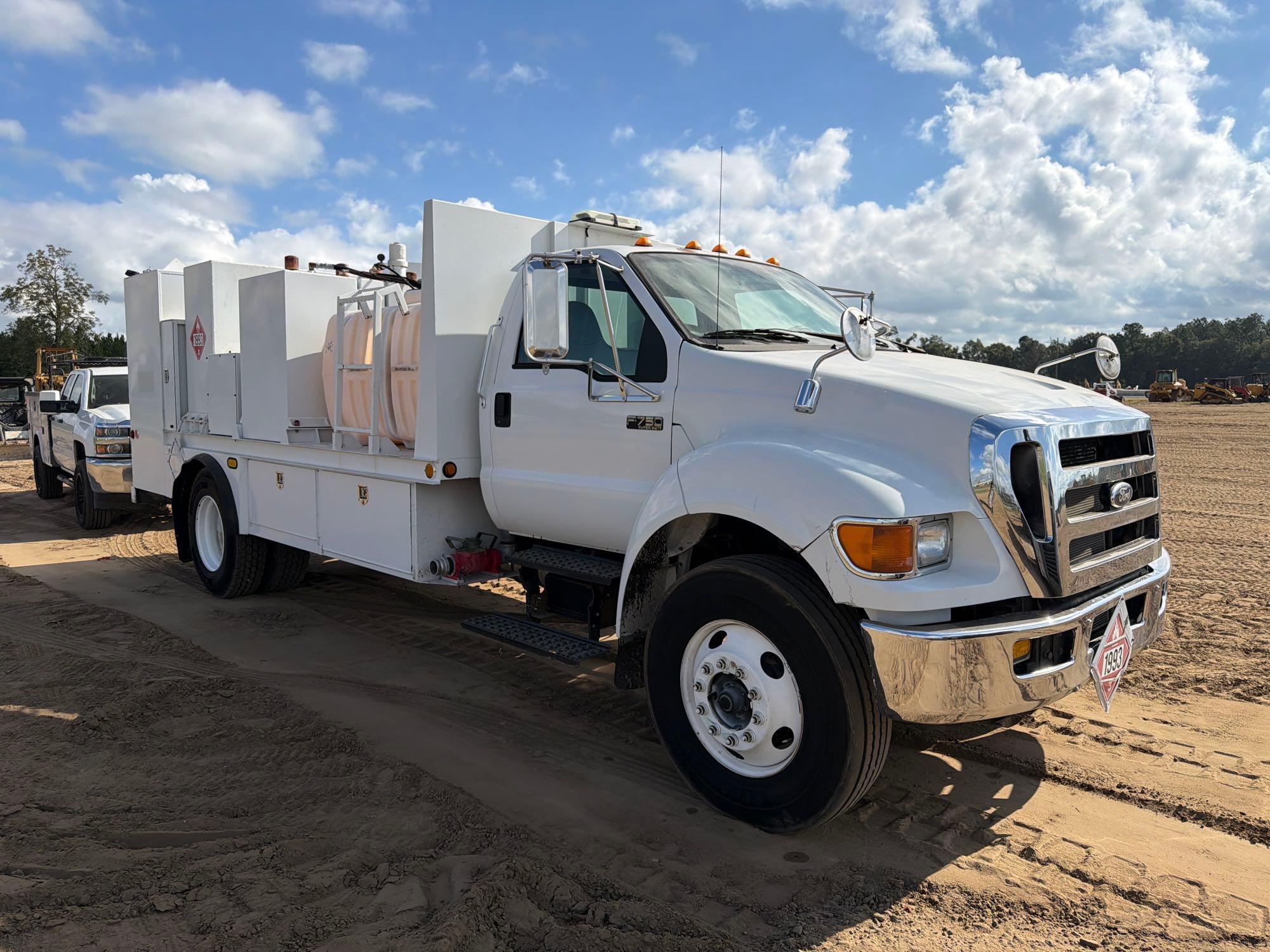 2010 Ford F750XL