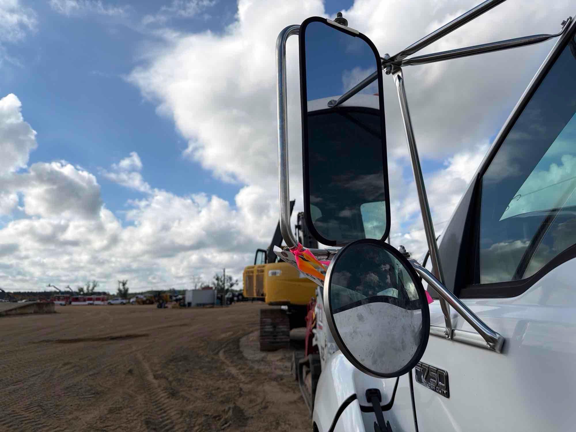 2010 Ford F750XL