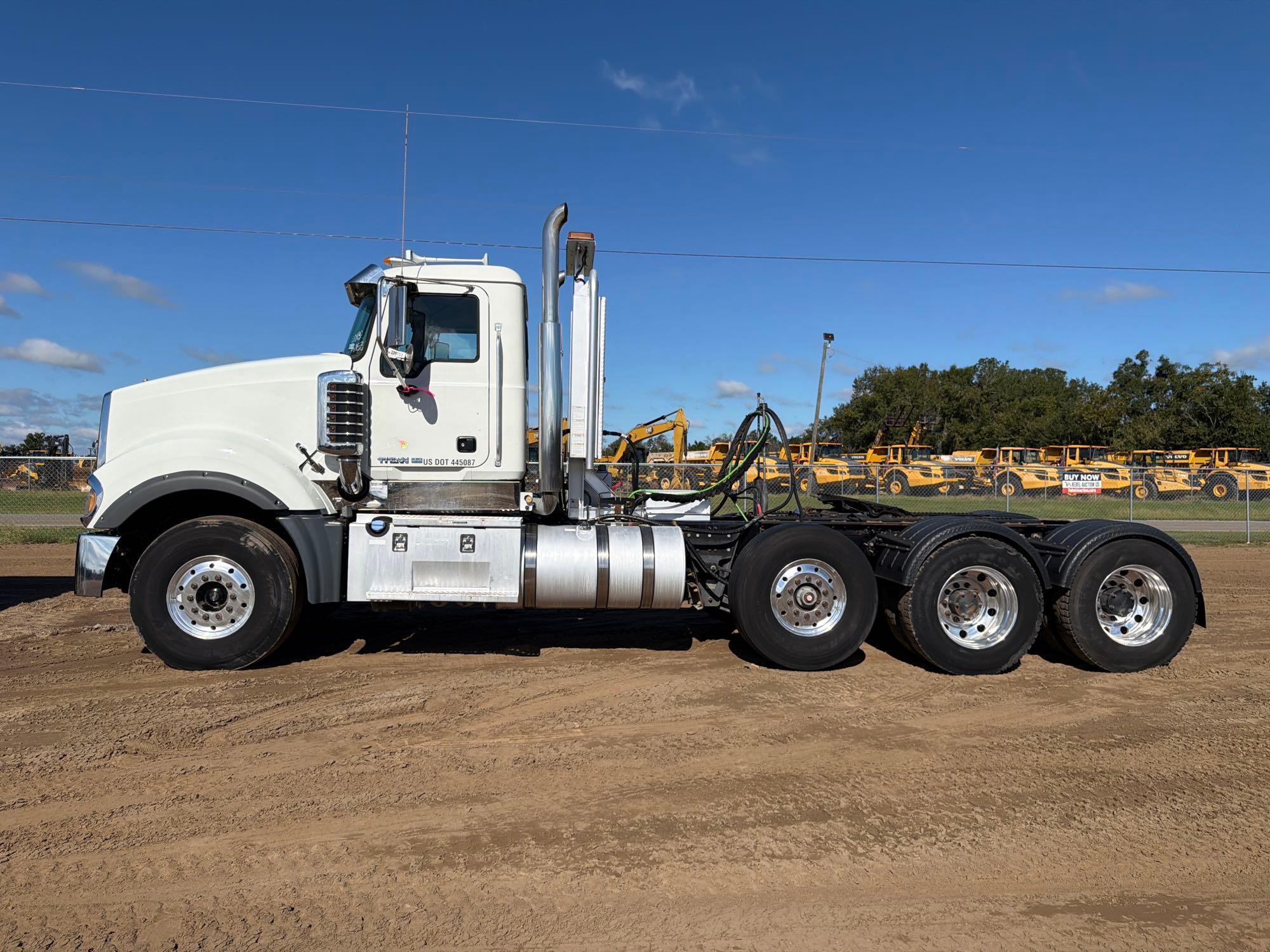 2013 Mack TD713