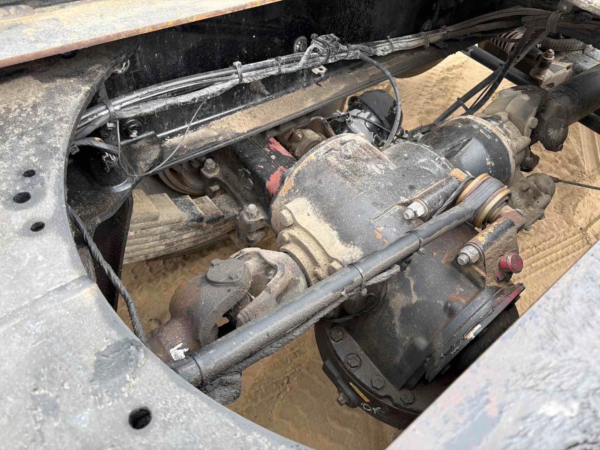 2013 Mack TD713