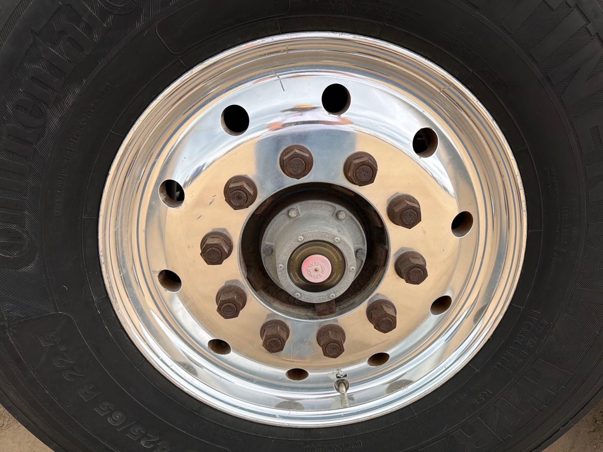 2013 Mack TD713