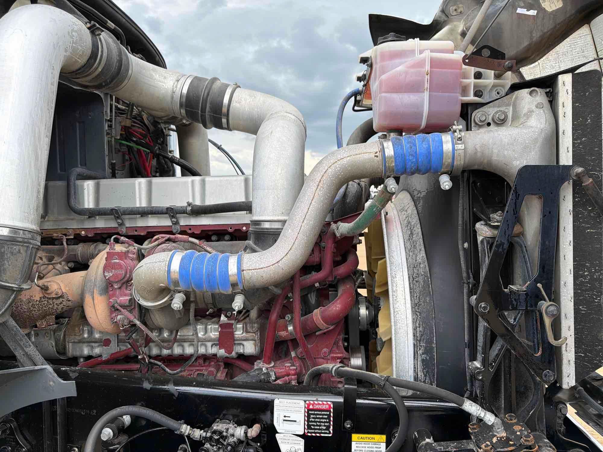 2013 Mack TD713
