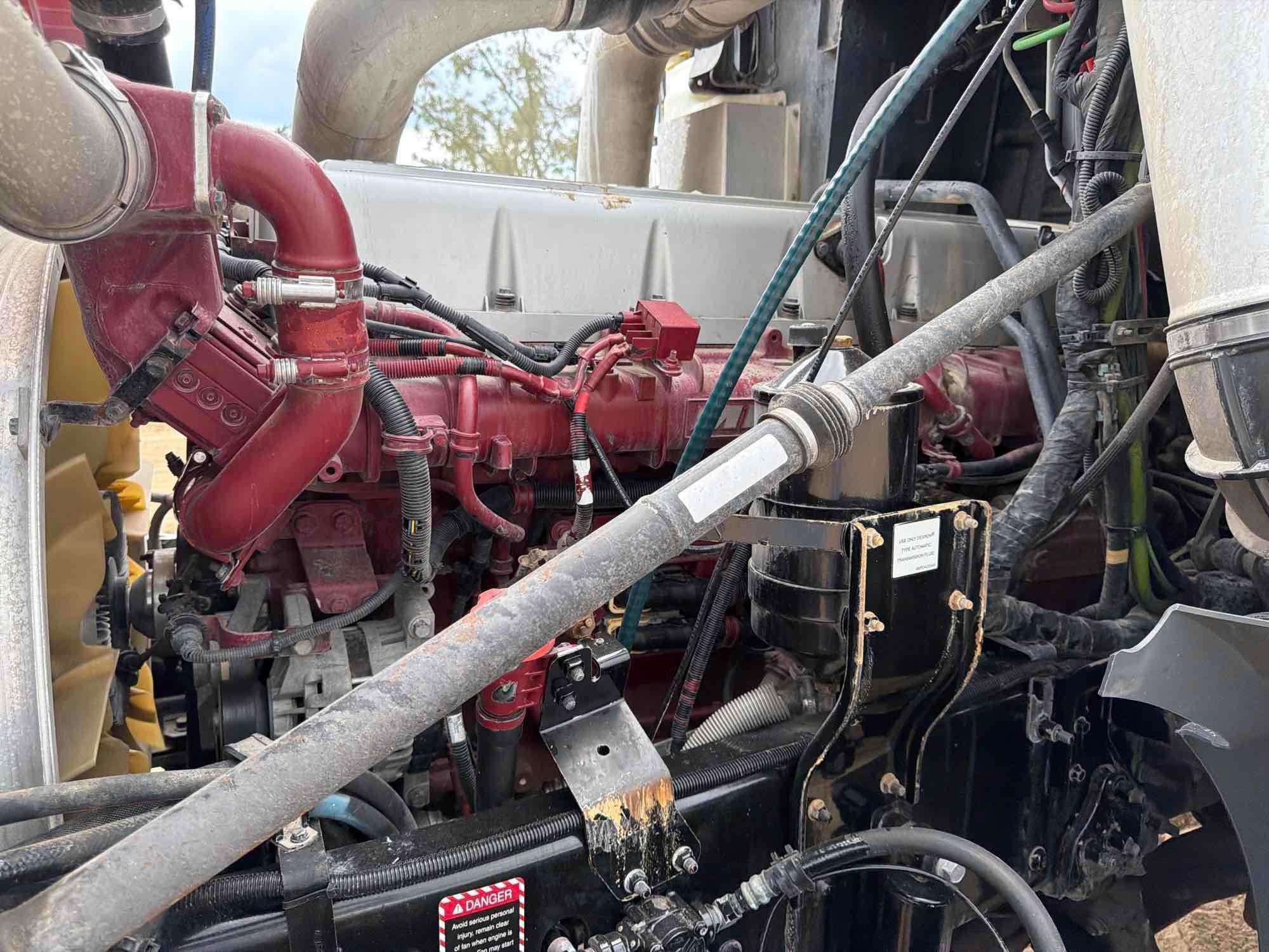 2013 Mack TD713