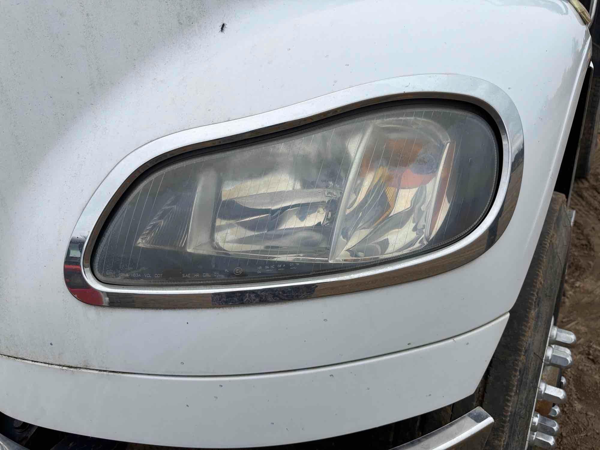 2012 Freightliner M2 BUSINESS CLASS