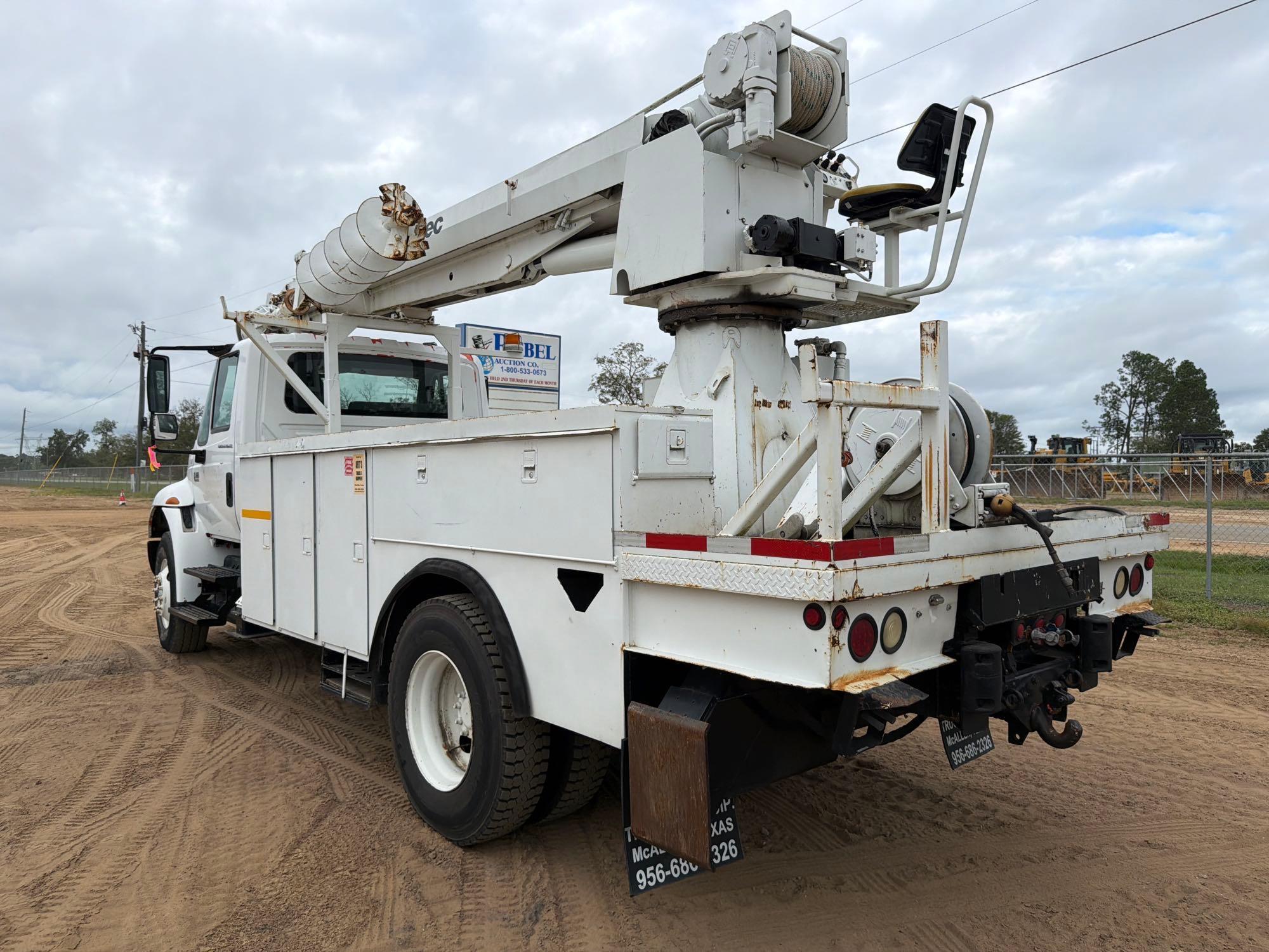 2005 International 4400 SBA 4x2