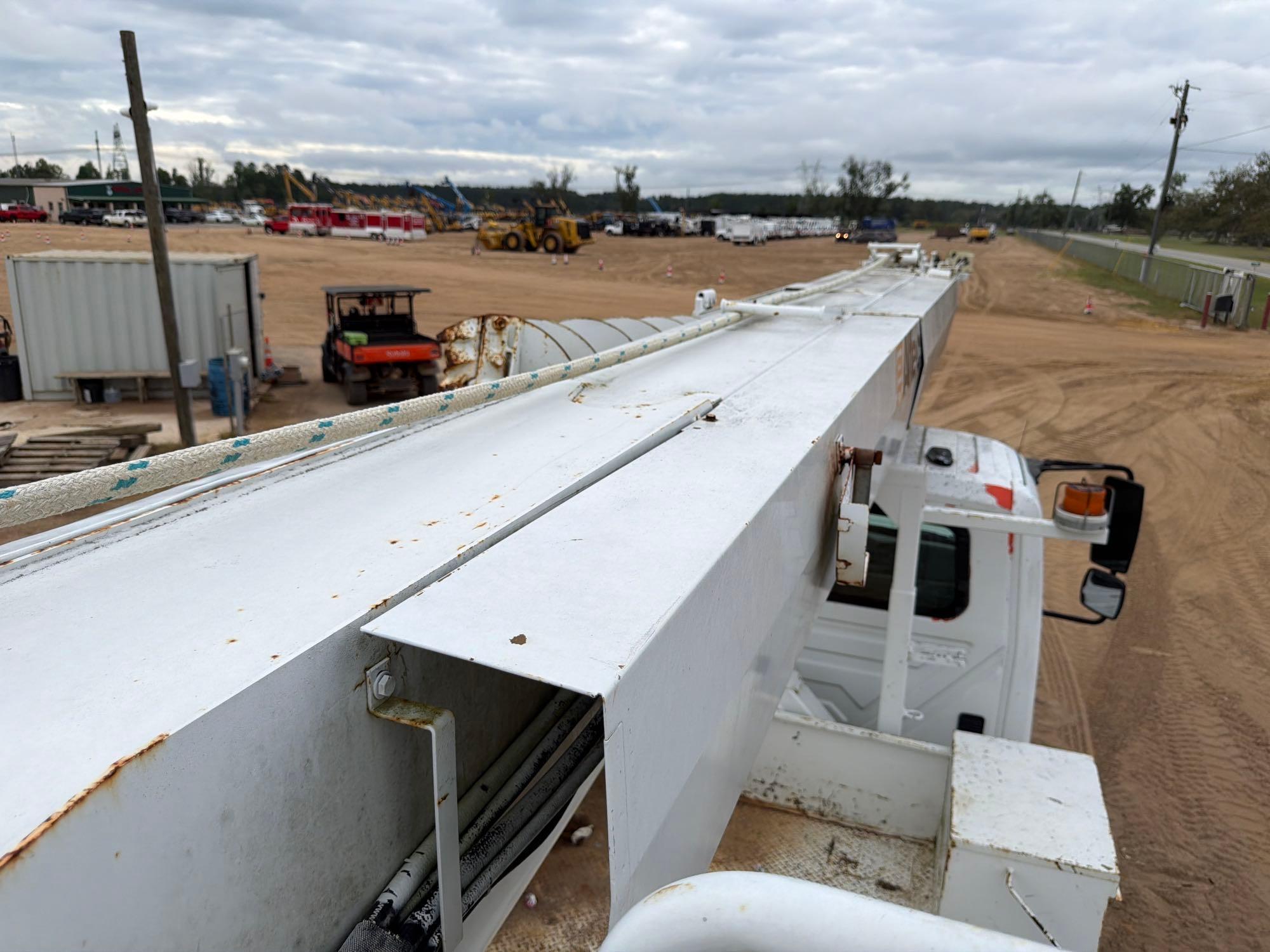 2005 International 4400 SBA 4x2