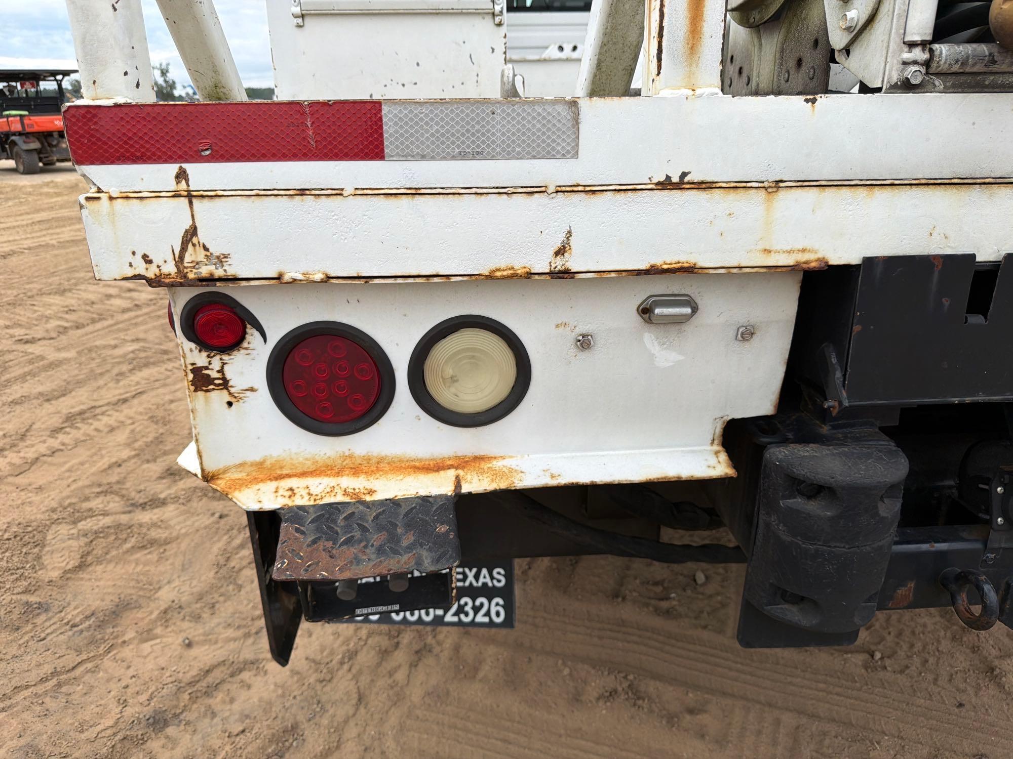 2005 International 4400 SBA 4x2