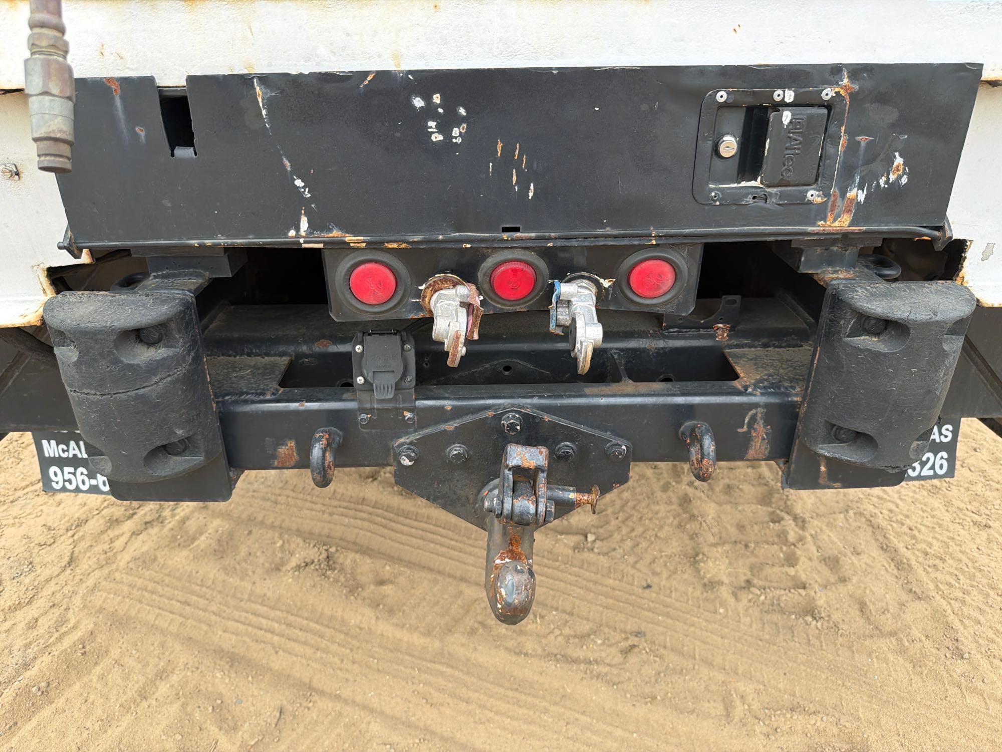 2005 International 4400 SBA 4x2