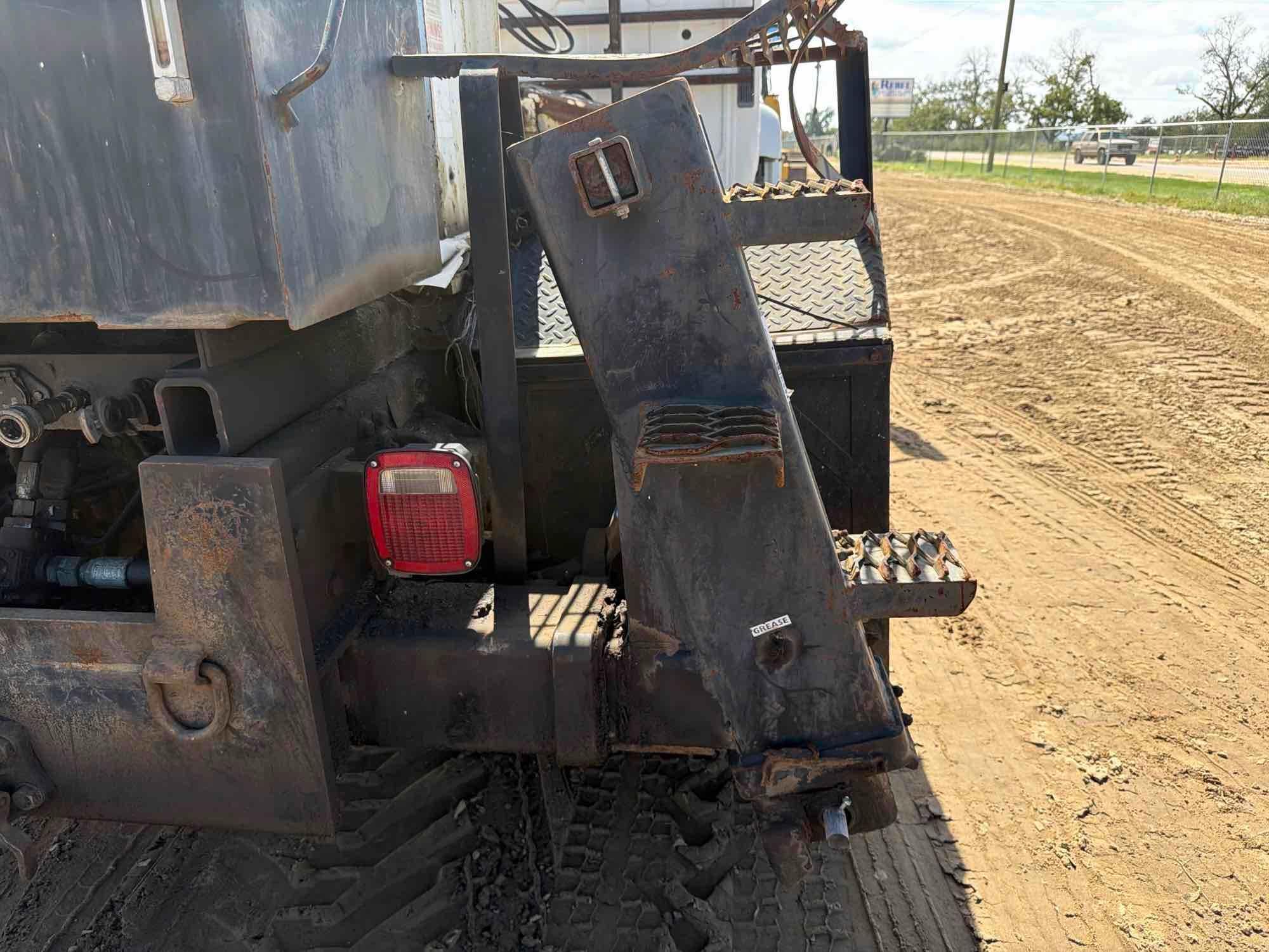 Hino 338