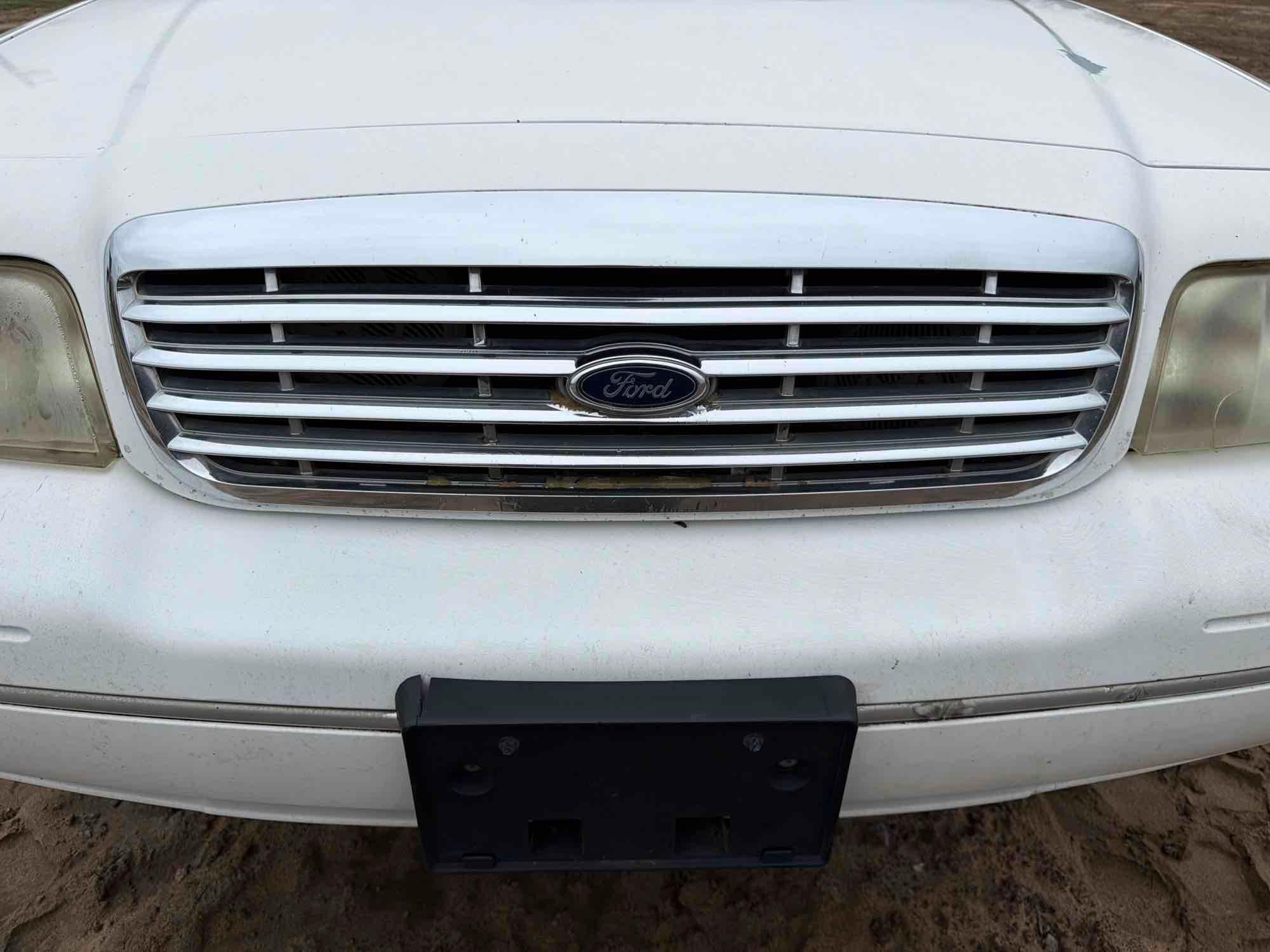 Ford Crown Victoria