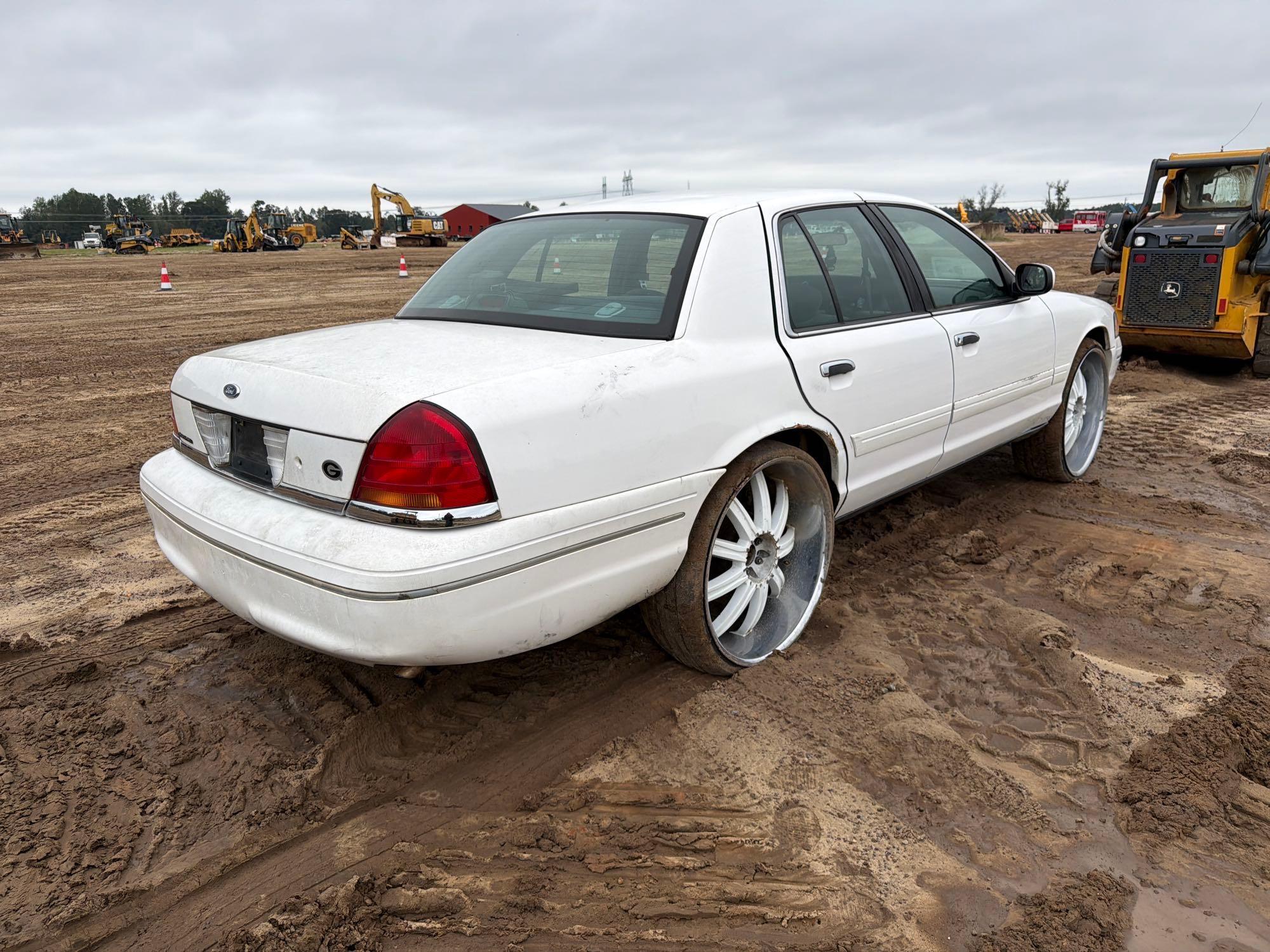 Ford Crown Victoria