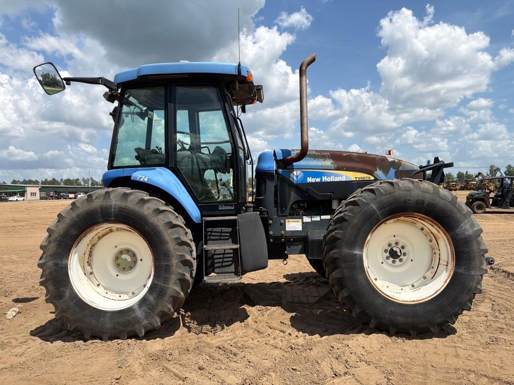 New Holland TV6070