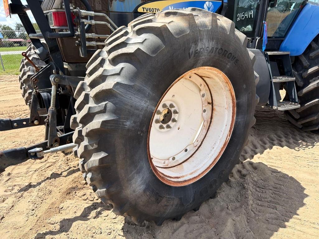 New Holland TV6070