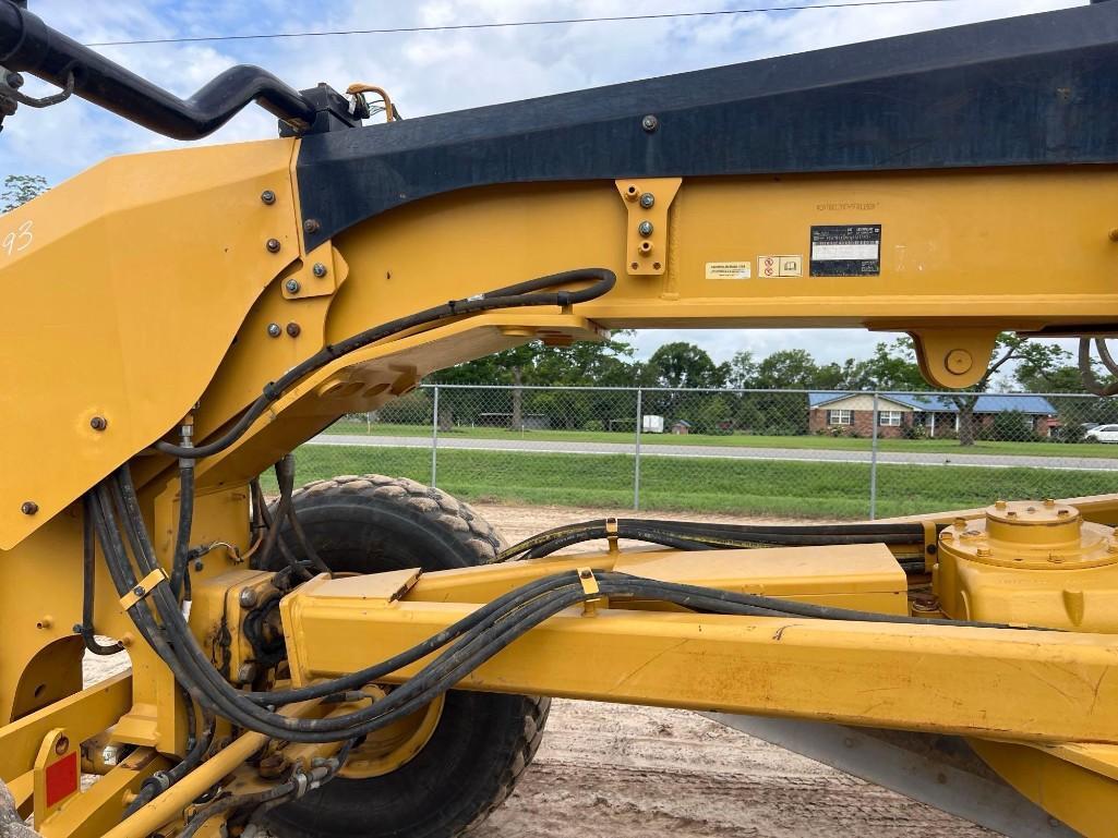 Caterpillar 12M3