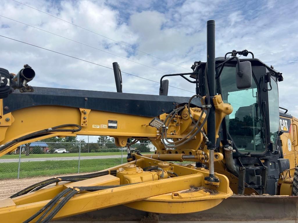 Caterpillar 12M3