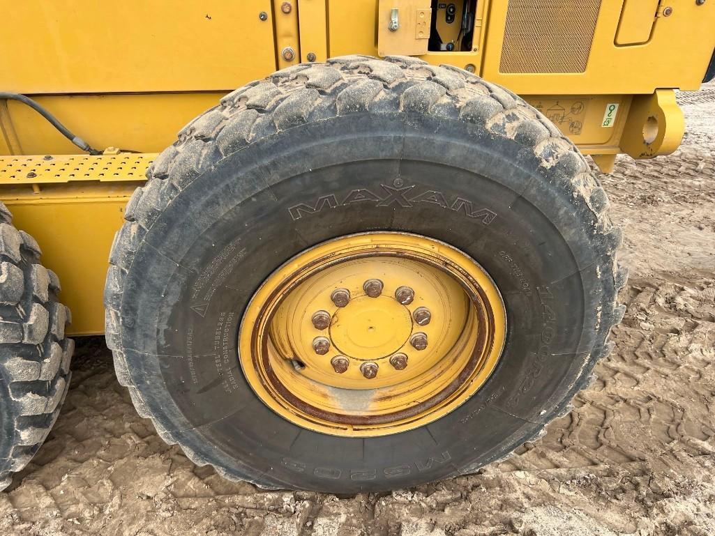Caterpillar 12M3