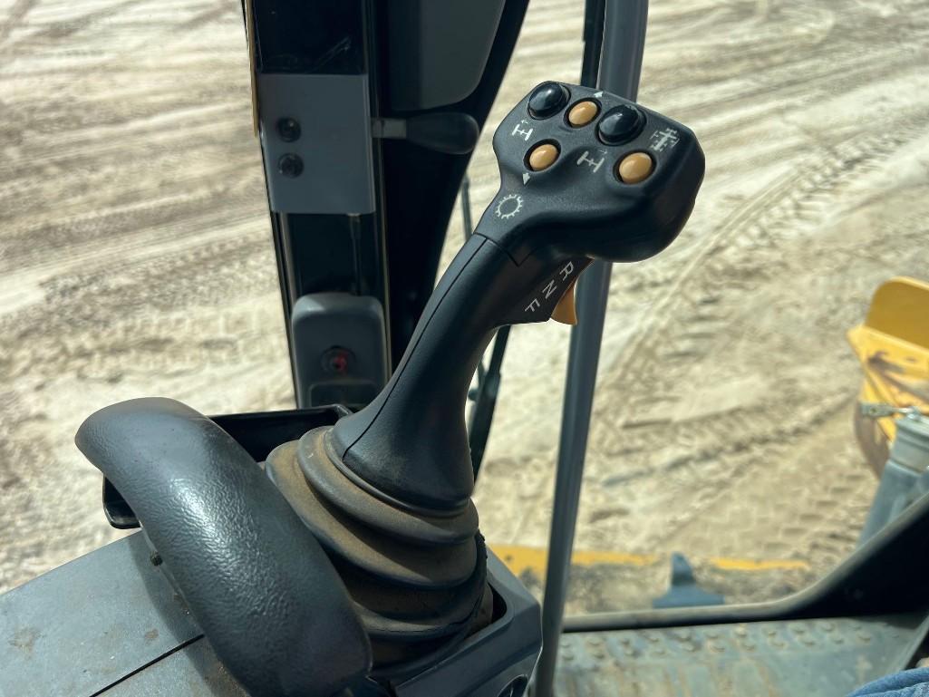 Caterpillar 12M3