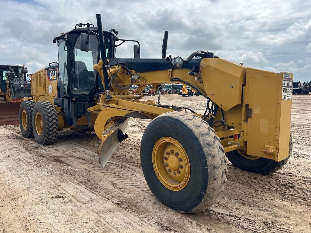 Caterpillar 12M3