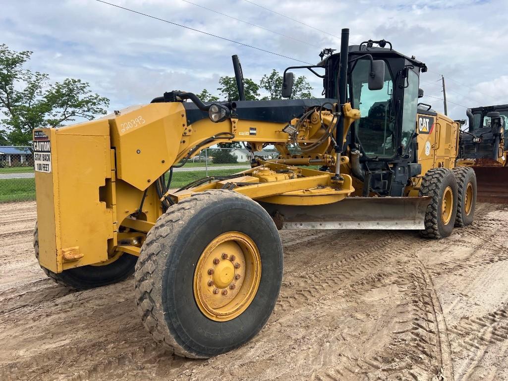 Caterpillar 12M3