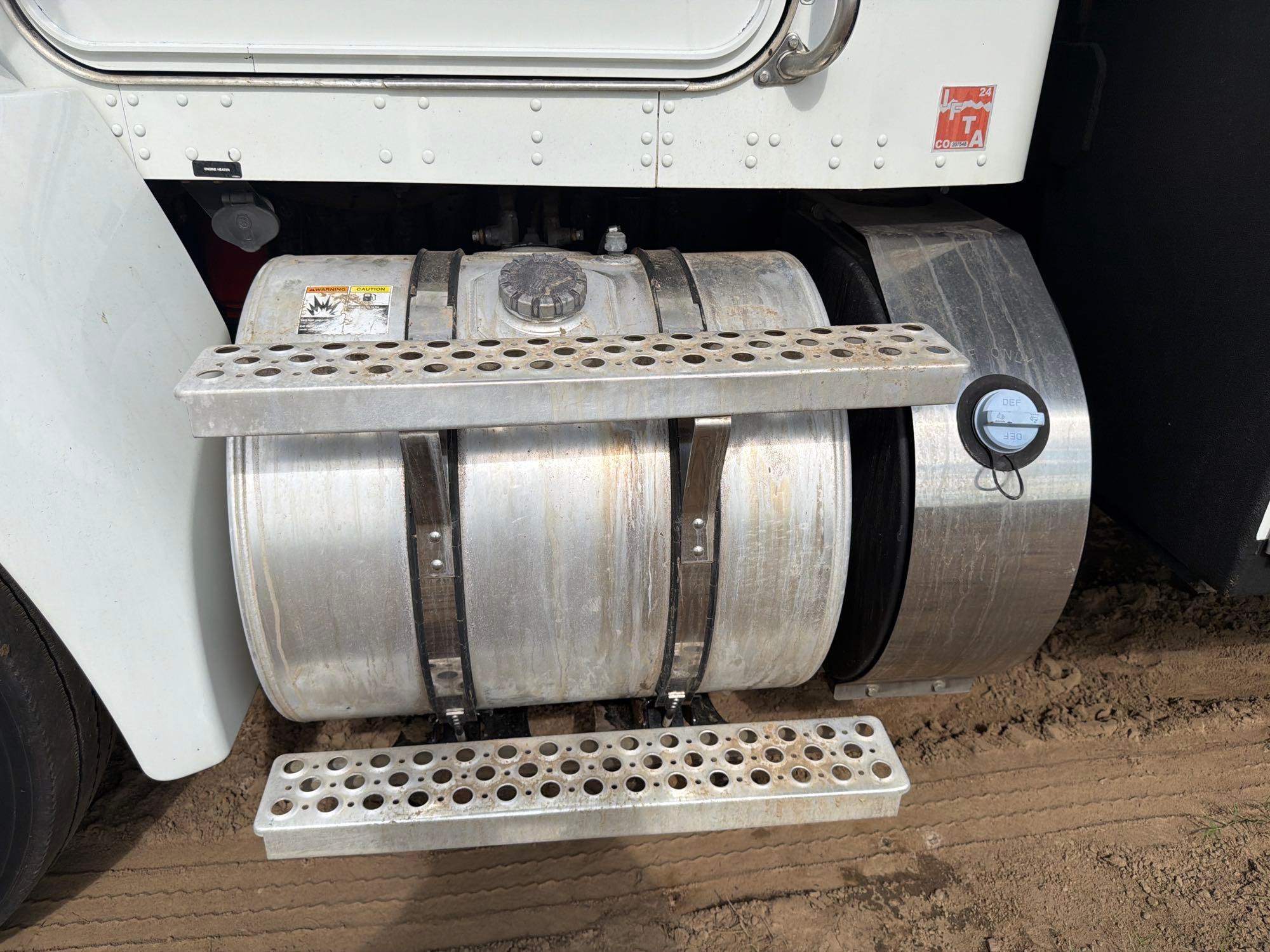 Kenworth T370