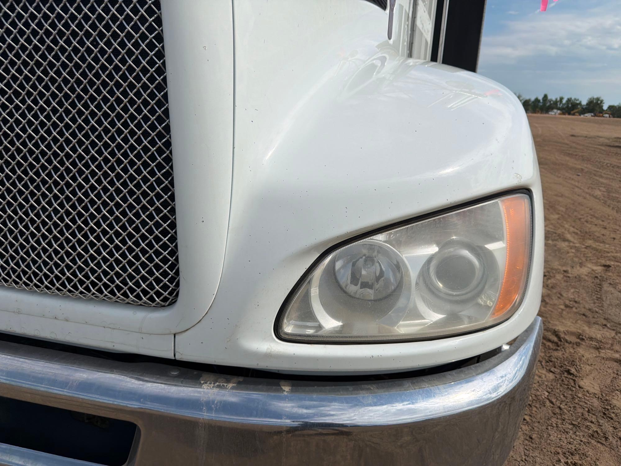 Kenworth T370