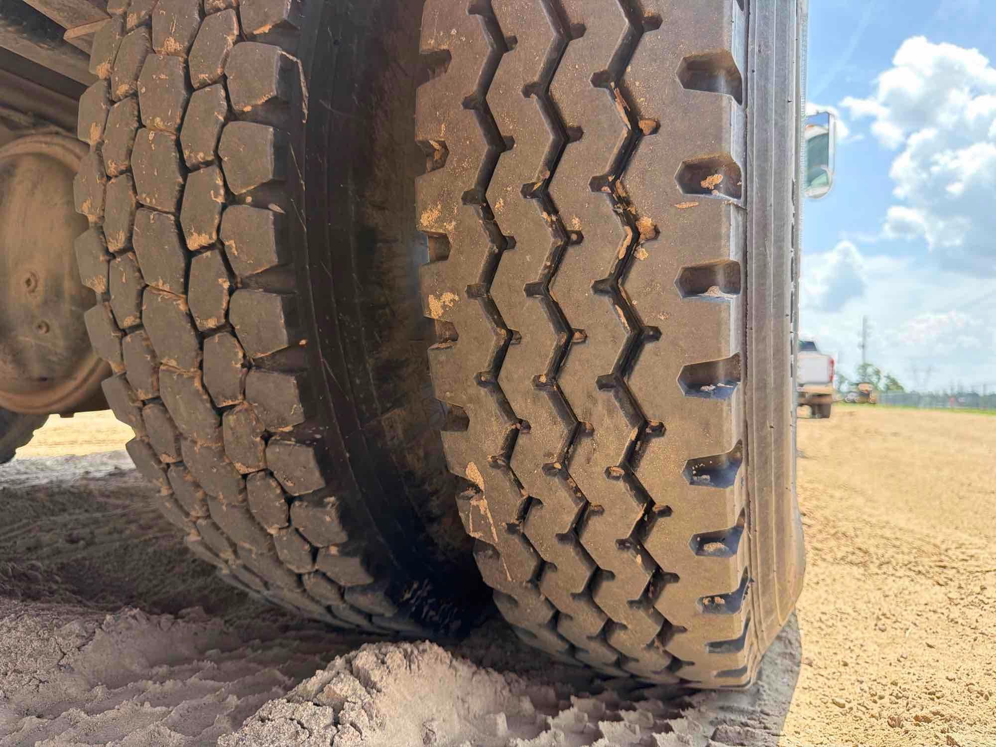 Ford F750 XLT