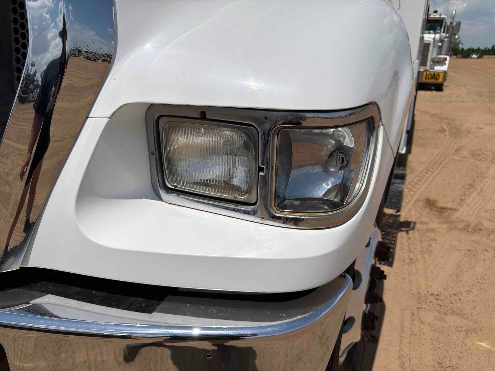 Ford F750 XLT