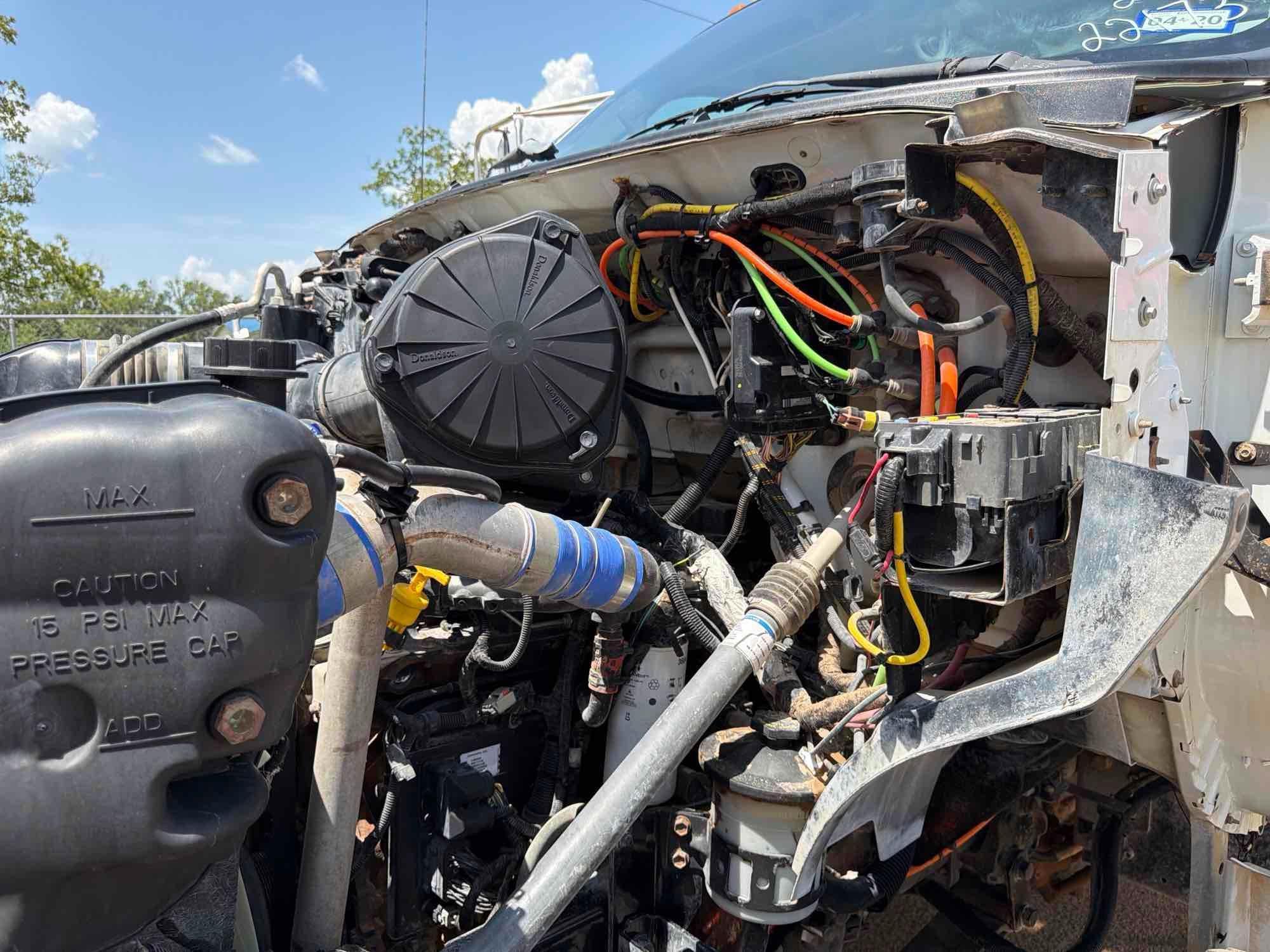 Ford F750 XLT