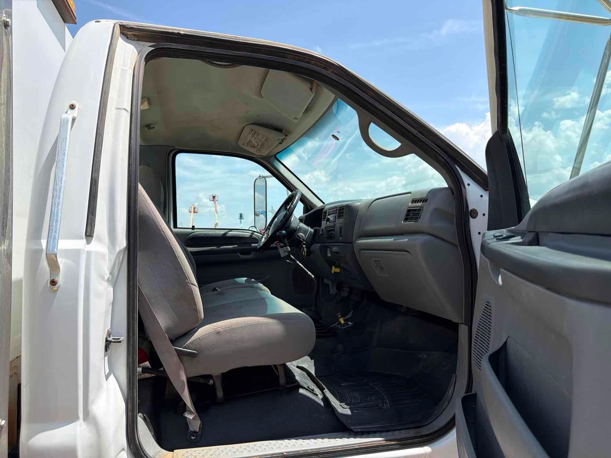 Ford F750 XLT