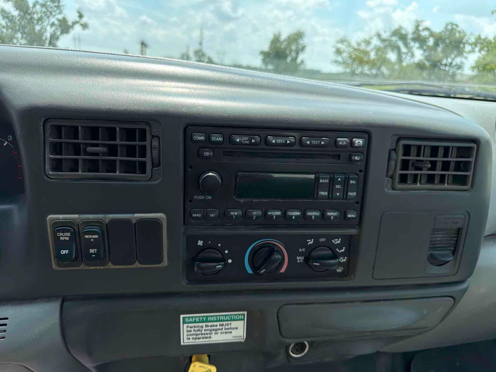 Ford F750 XLT
