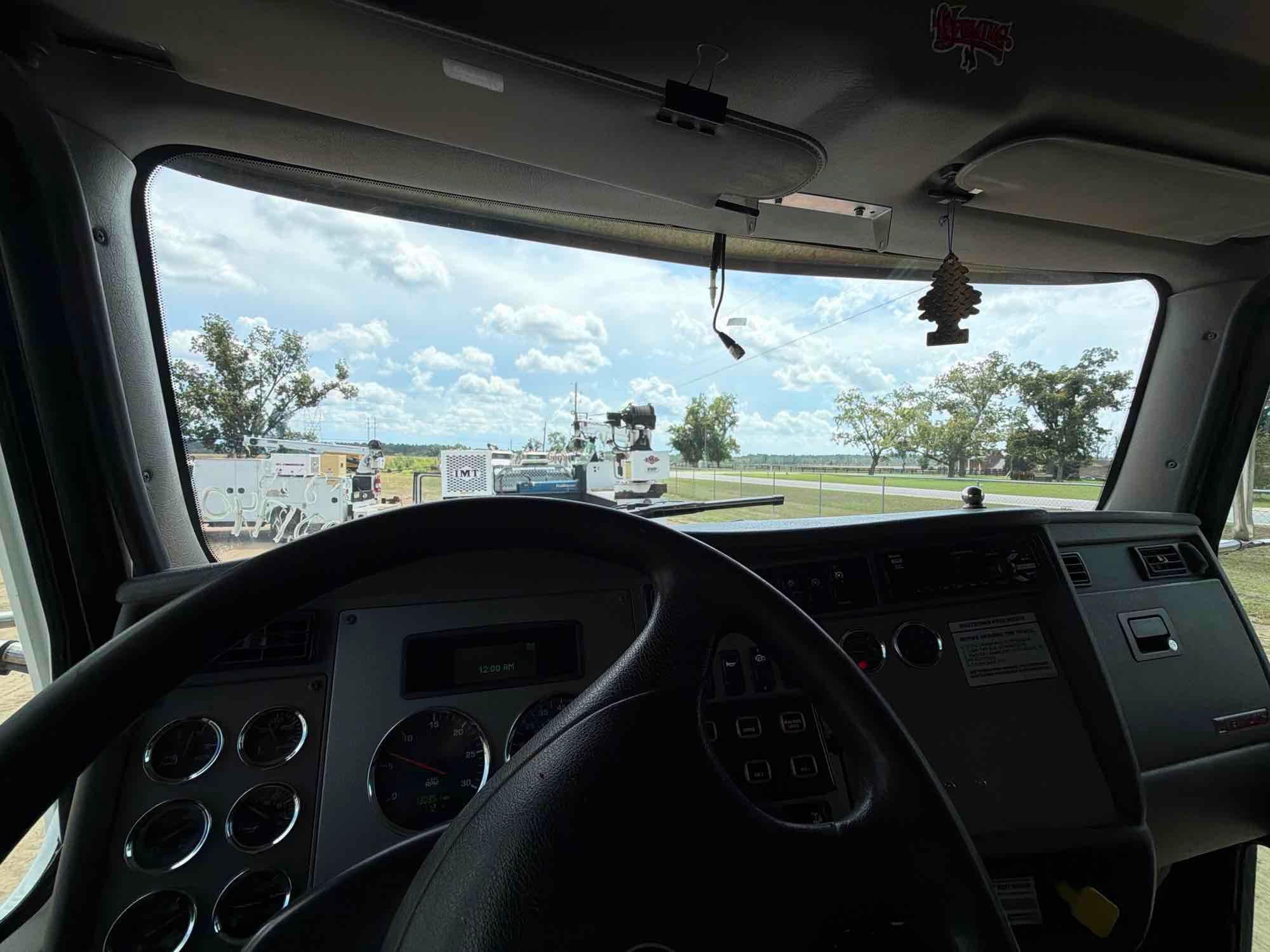 2016 Kenworth T370