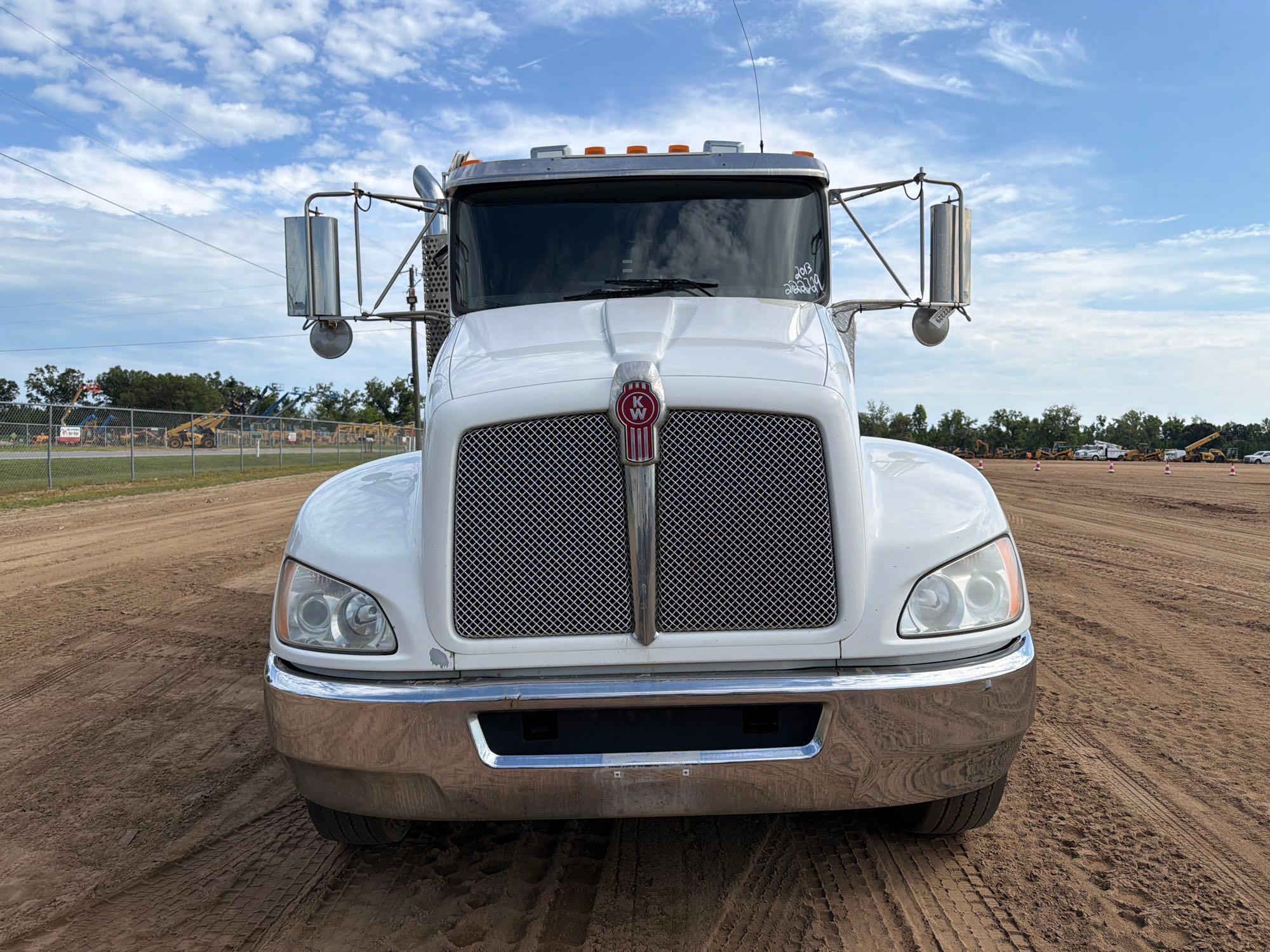 2013 Kenworth T370