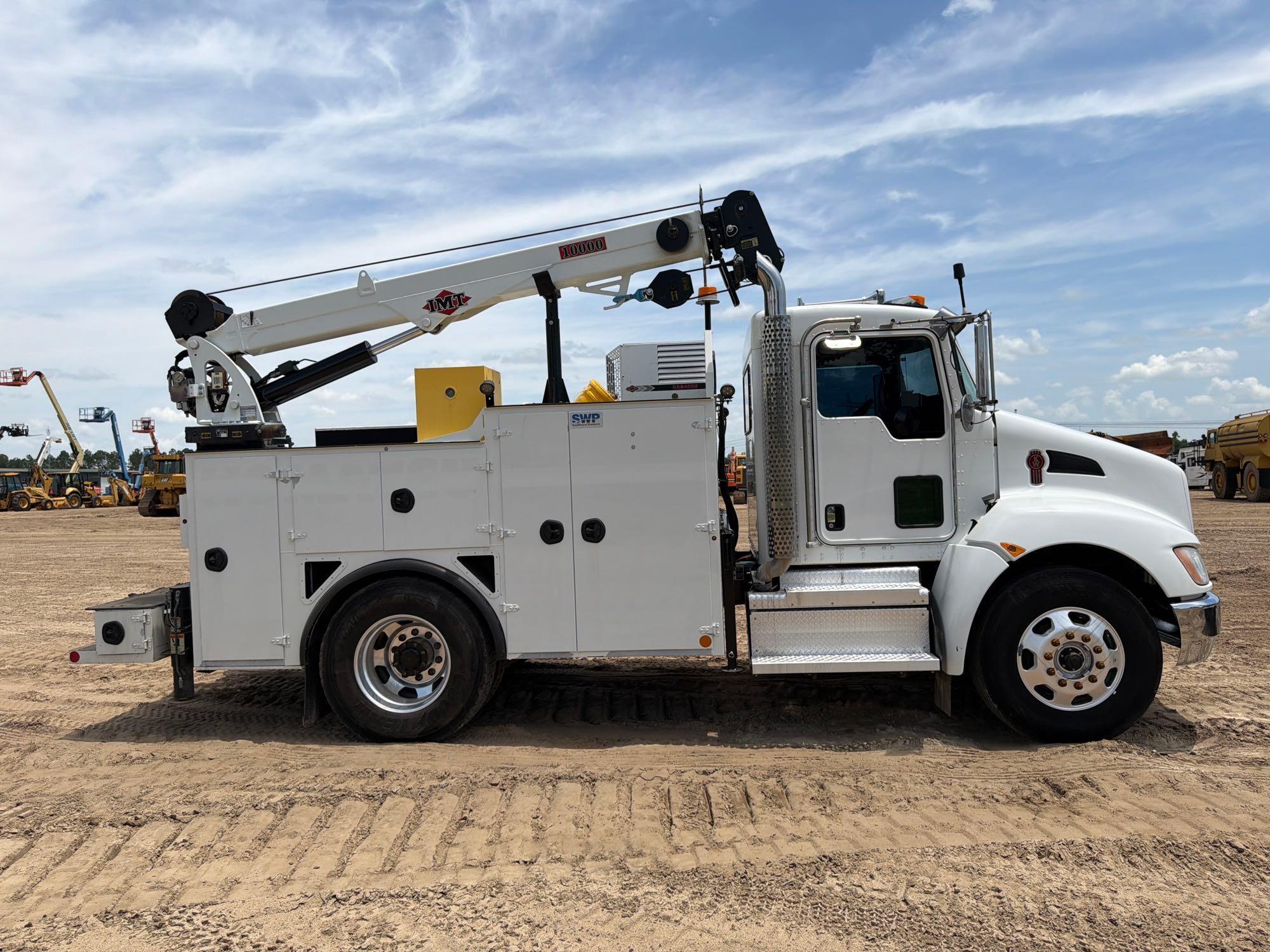 Kenworth T370