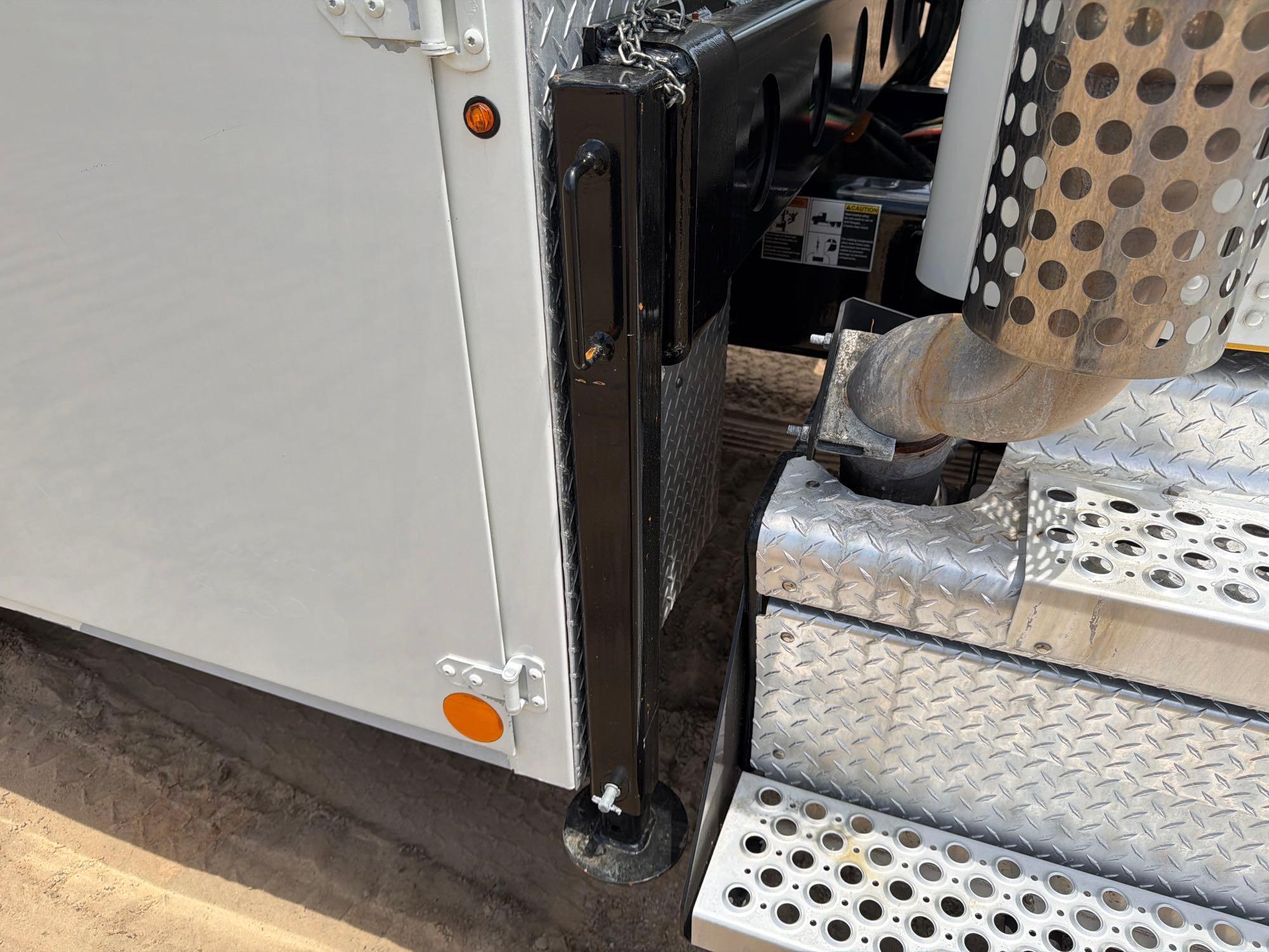 Kenworth T370