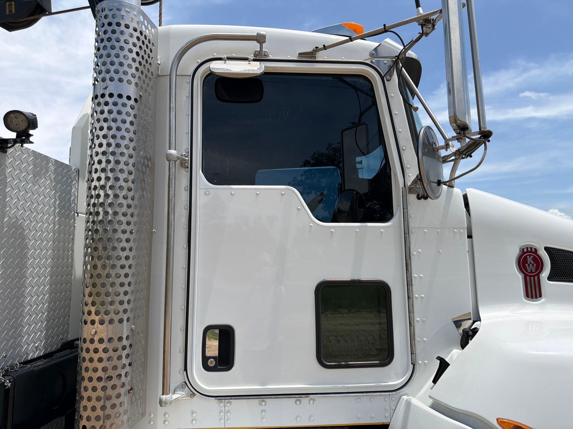 Kenworth T370