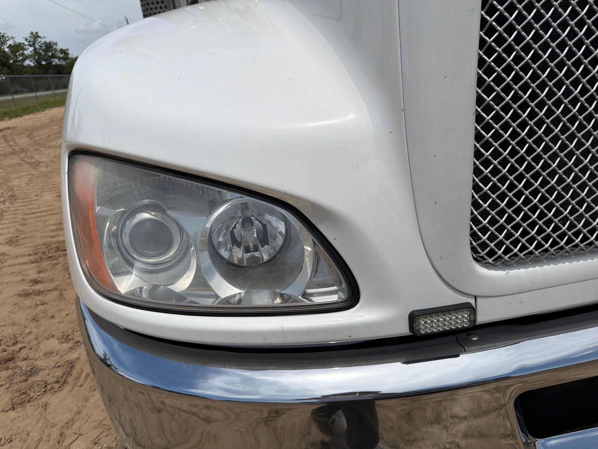 Kenworth T370