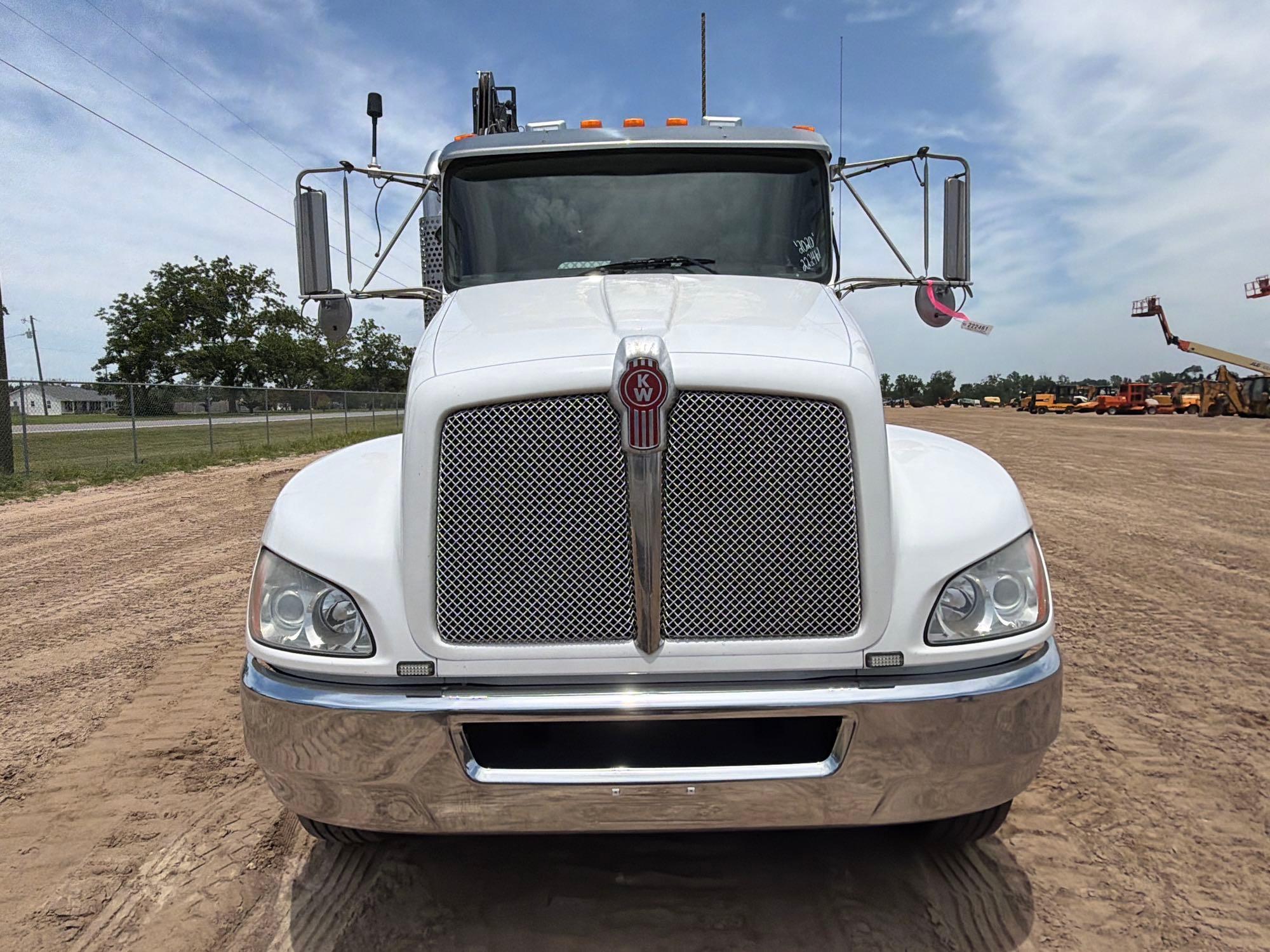 Kenworth T370