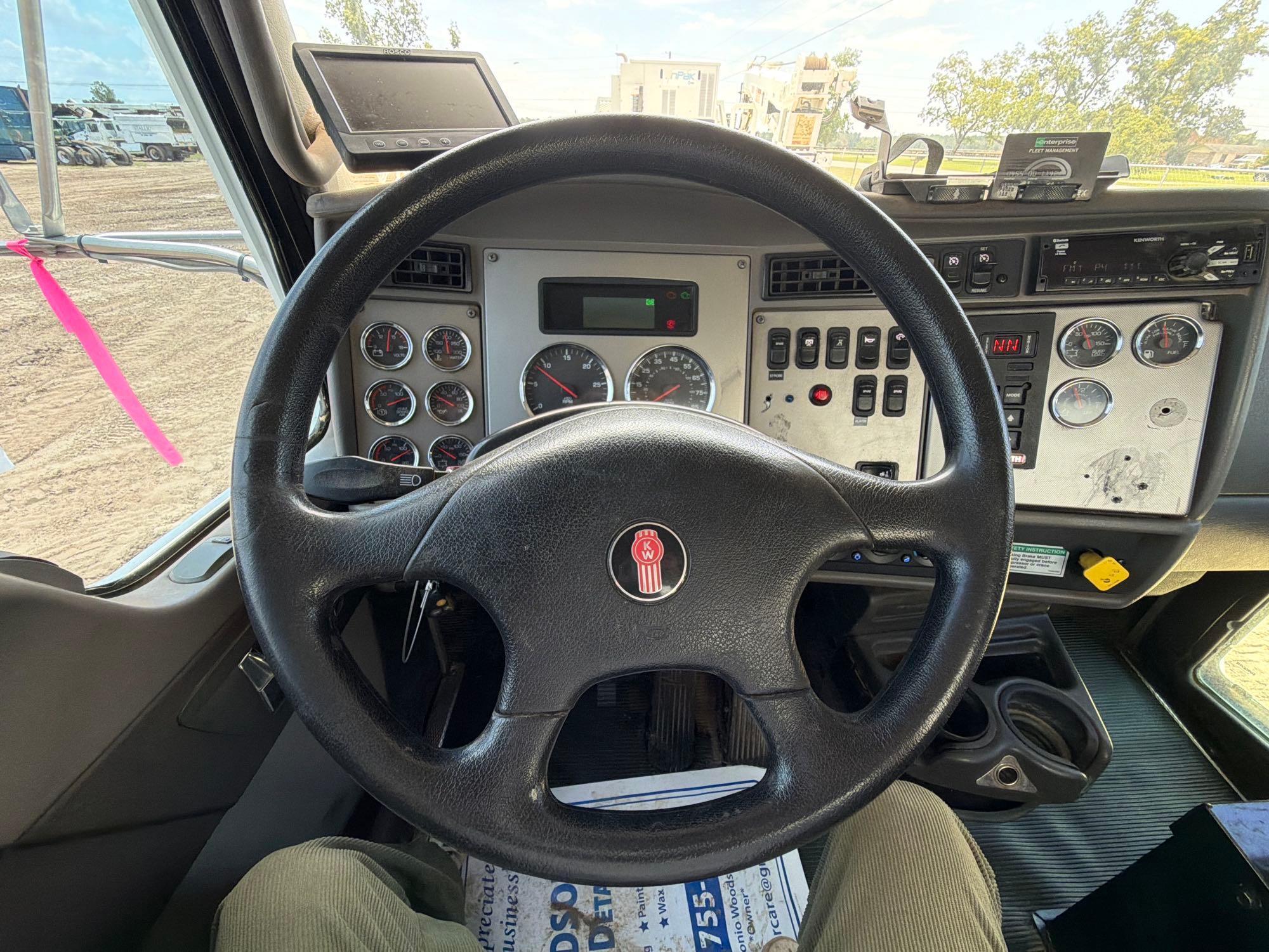 Kenworth T370