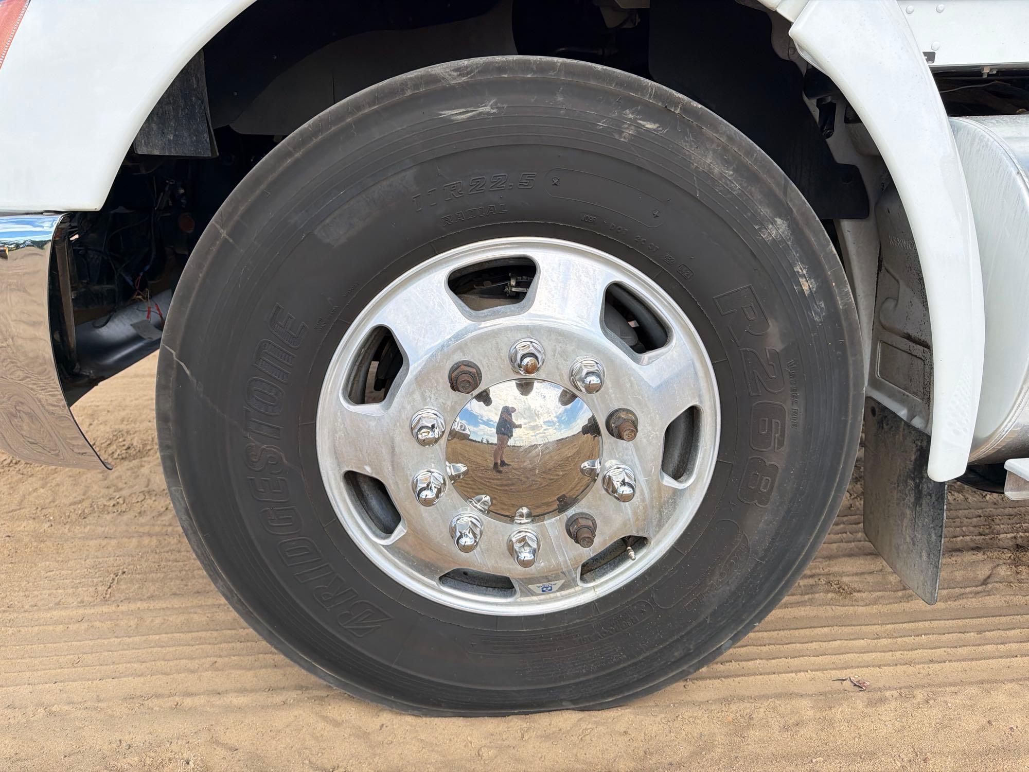 Kenworth T370