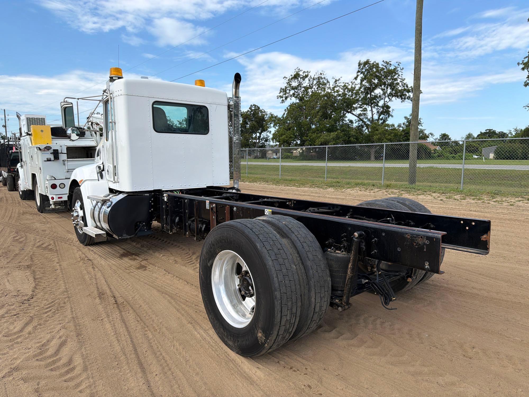 Kenworth T370