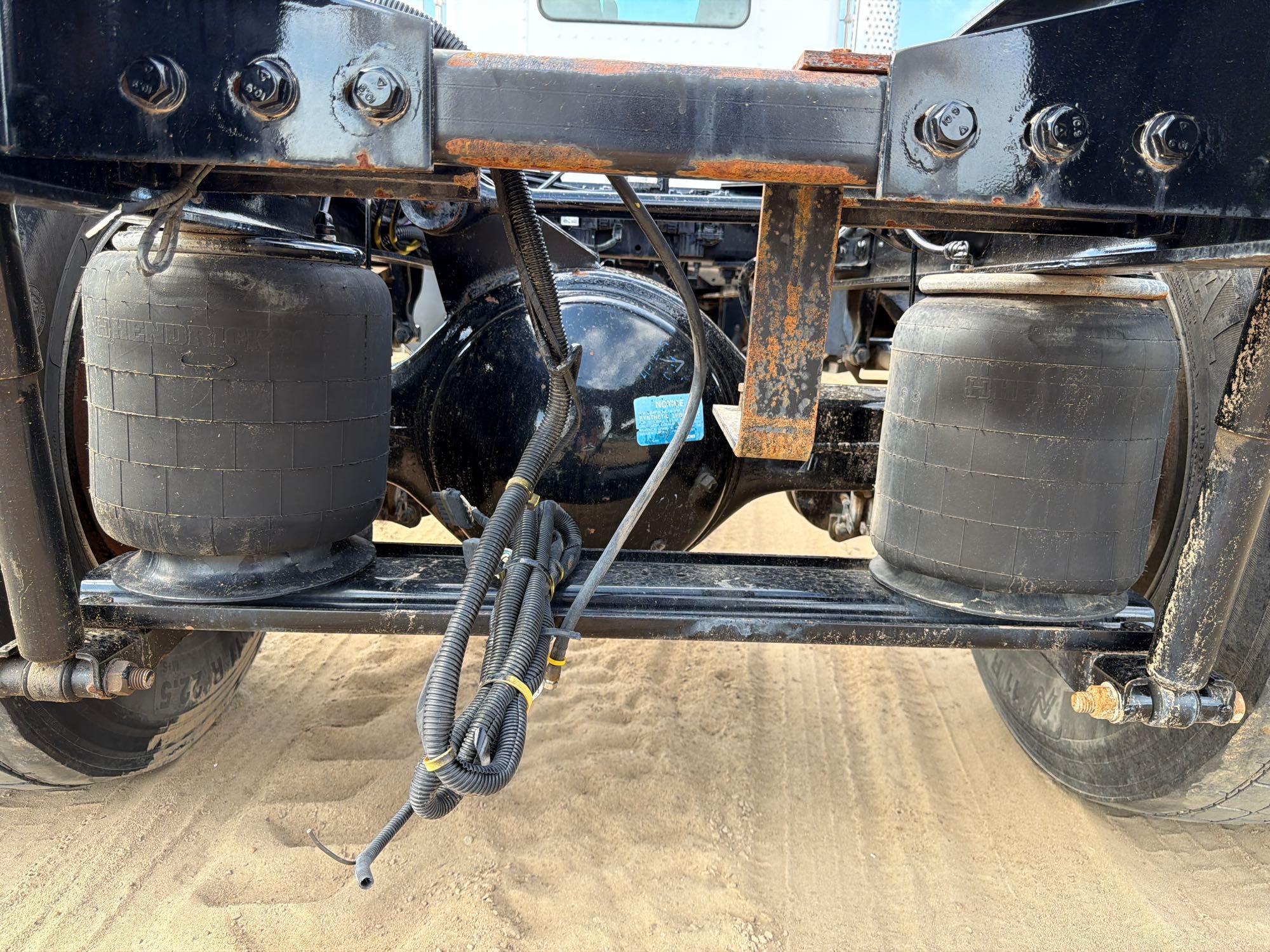 Kenworth T370